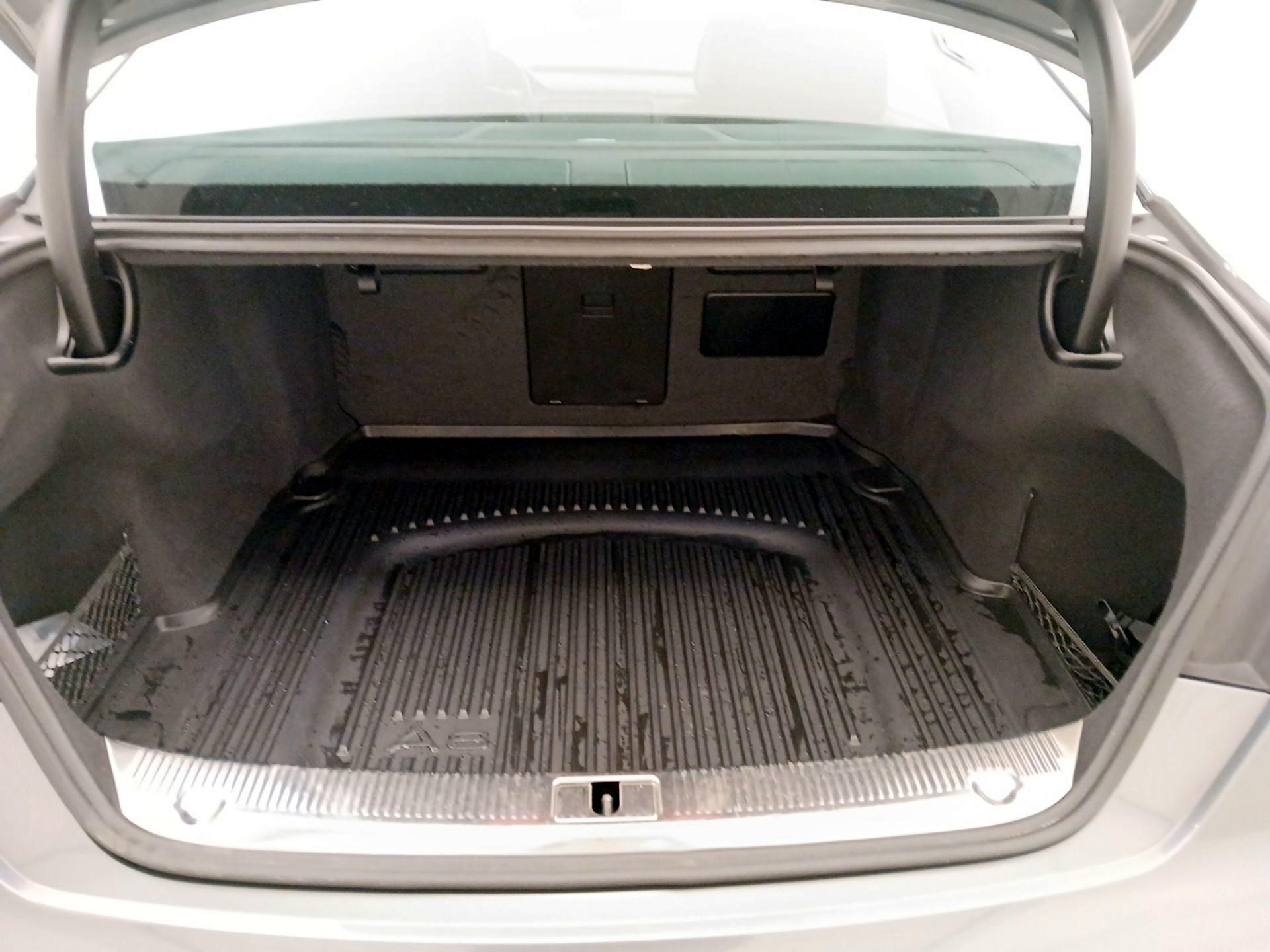 Thumbnail: 2016 Audi A8 - 20