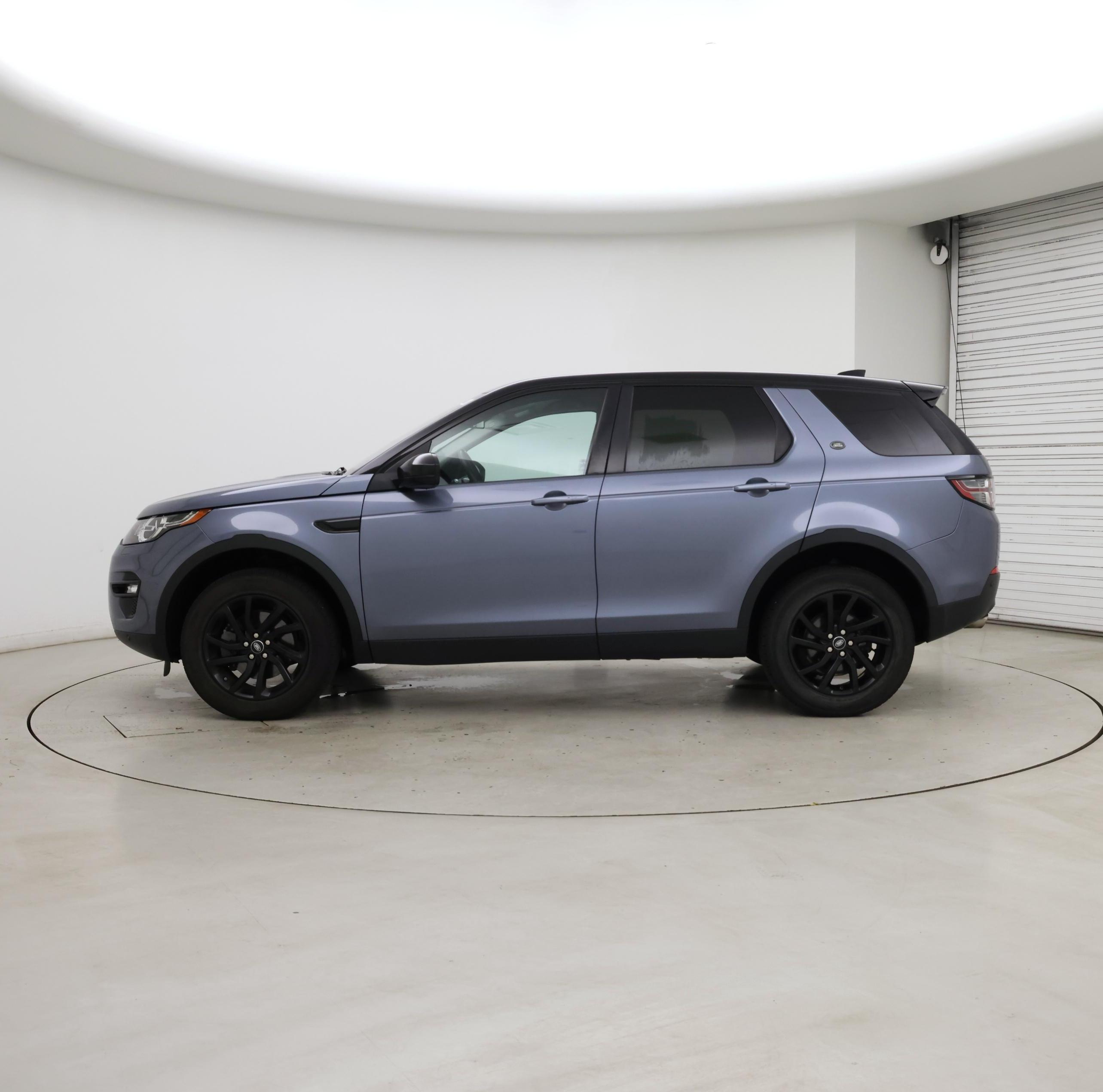 Thumbnail: 2019 Land Rover Discovery Sport - 3