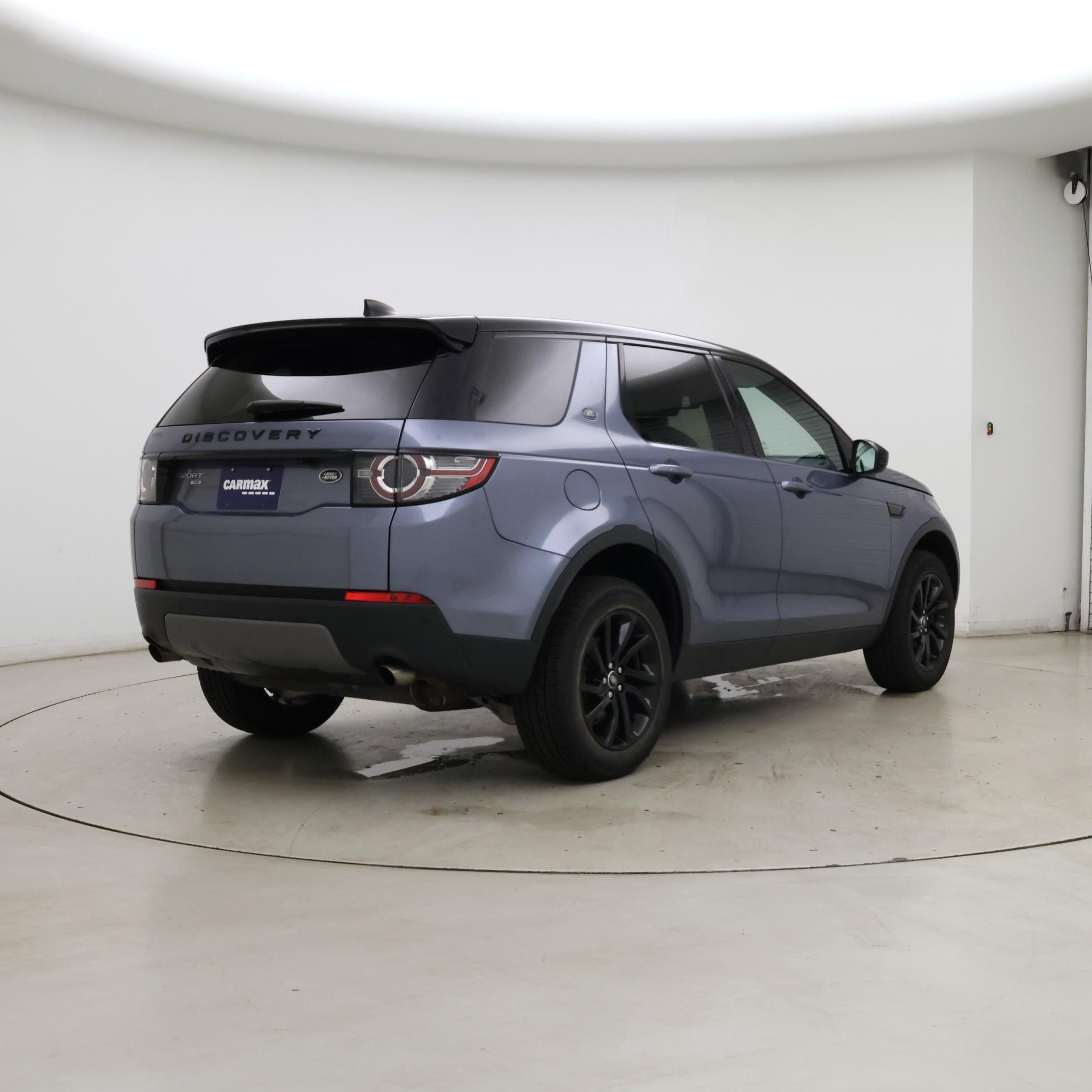 Thumbnail: 2019 Land Rover Discovery Sport - 8