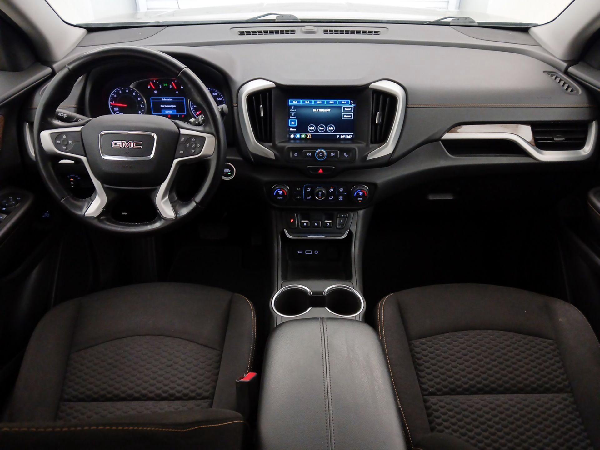 Thumbnail: 2019 GMC Terrain - 9