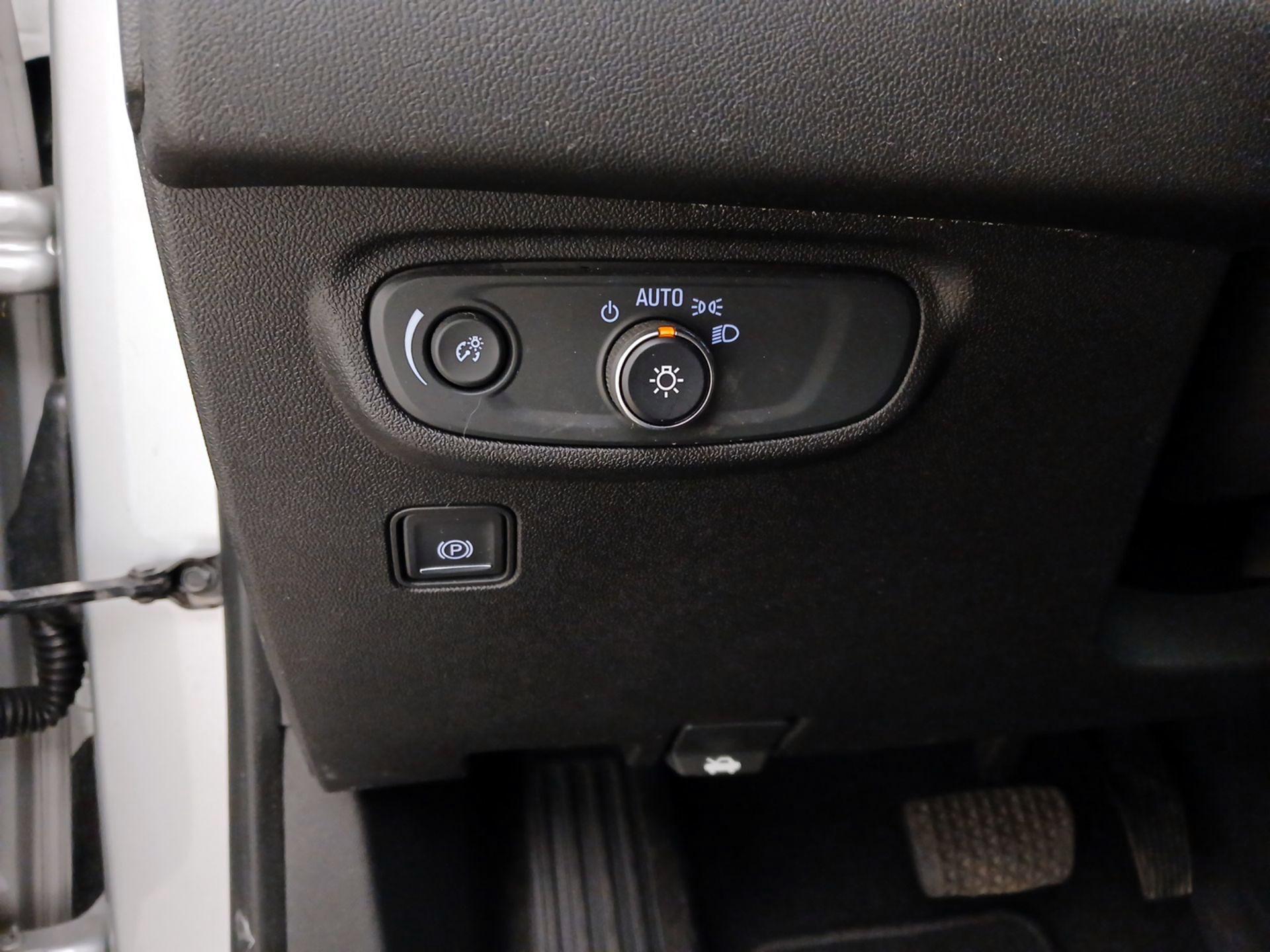 Thumbnail: 2019 GMC Terrain - 13