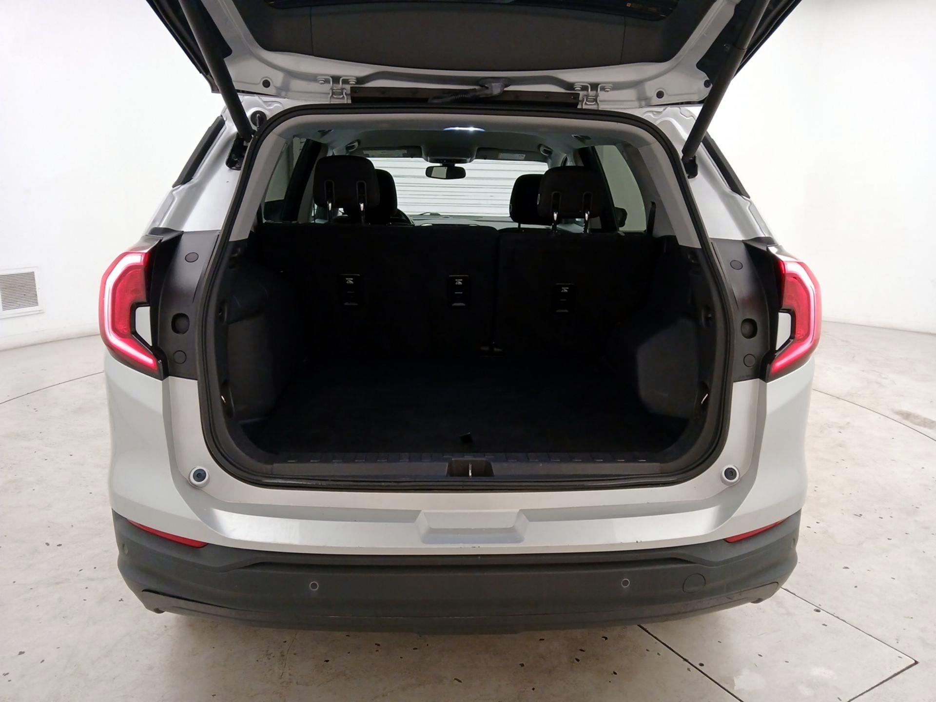 Thumbnail: 2019 GMC Terrain - 20