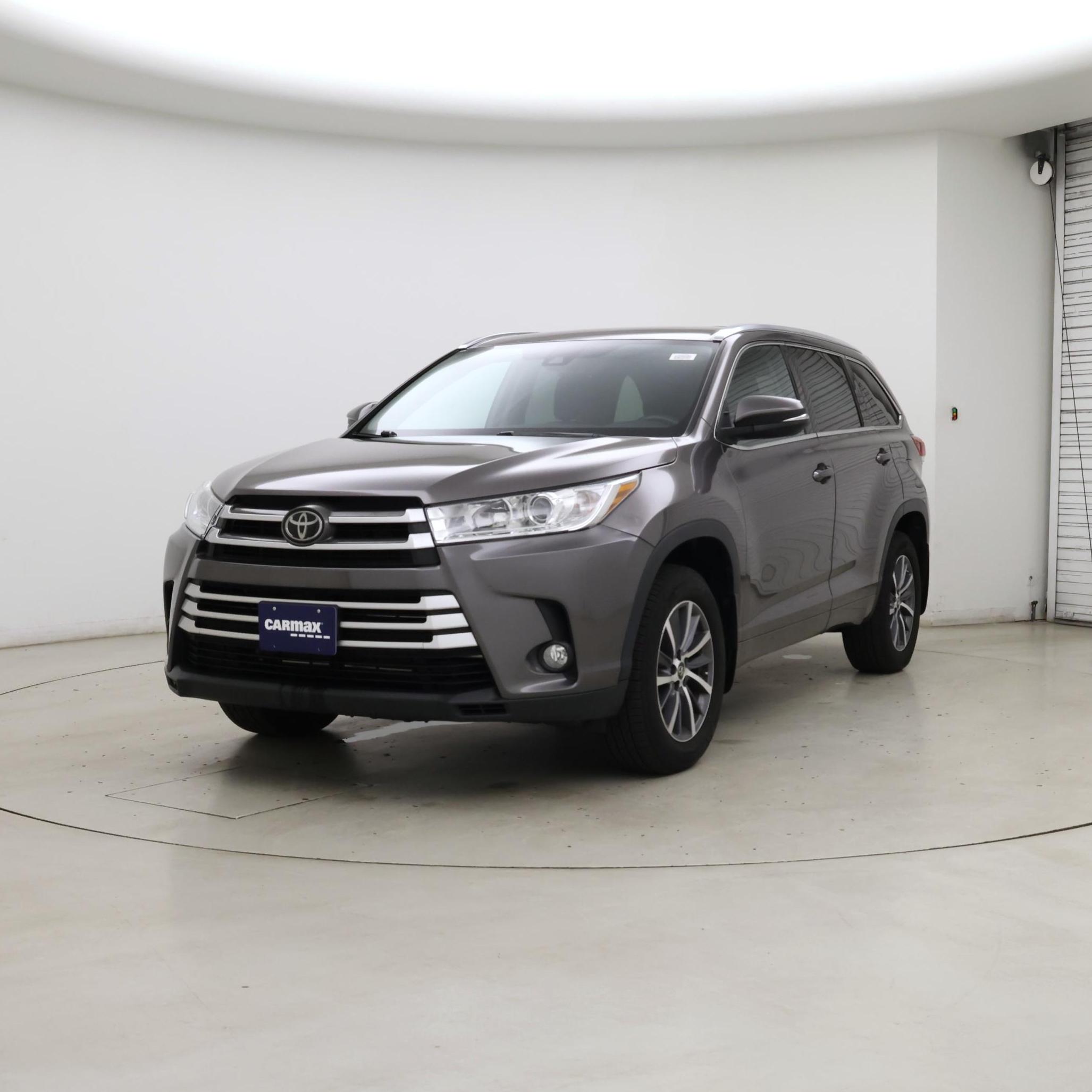 Thumbnail: 2018 Toyota Highlander - 4