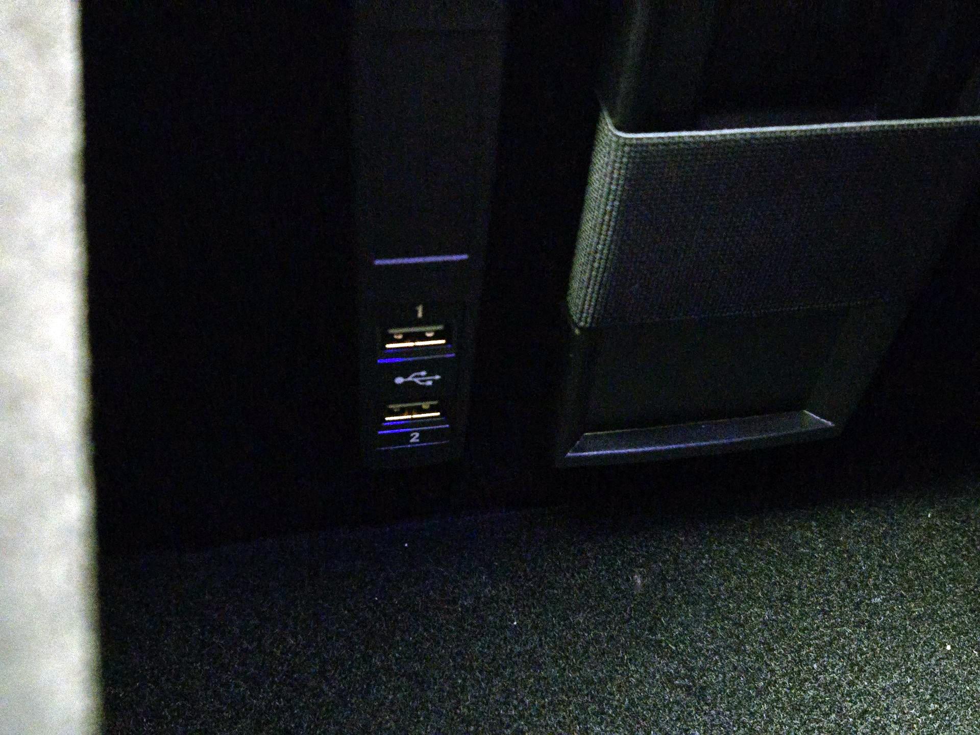 Thumbnail: 2015 Mercedes-Benz S-Class - 19