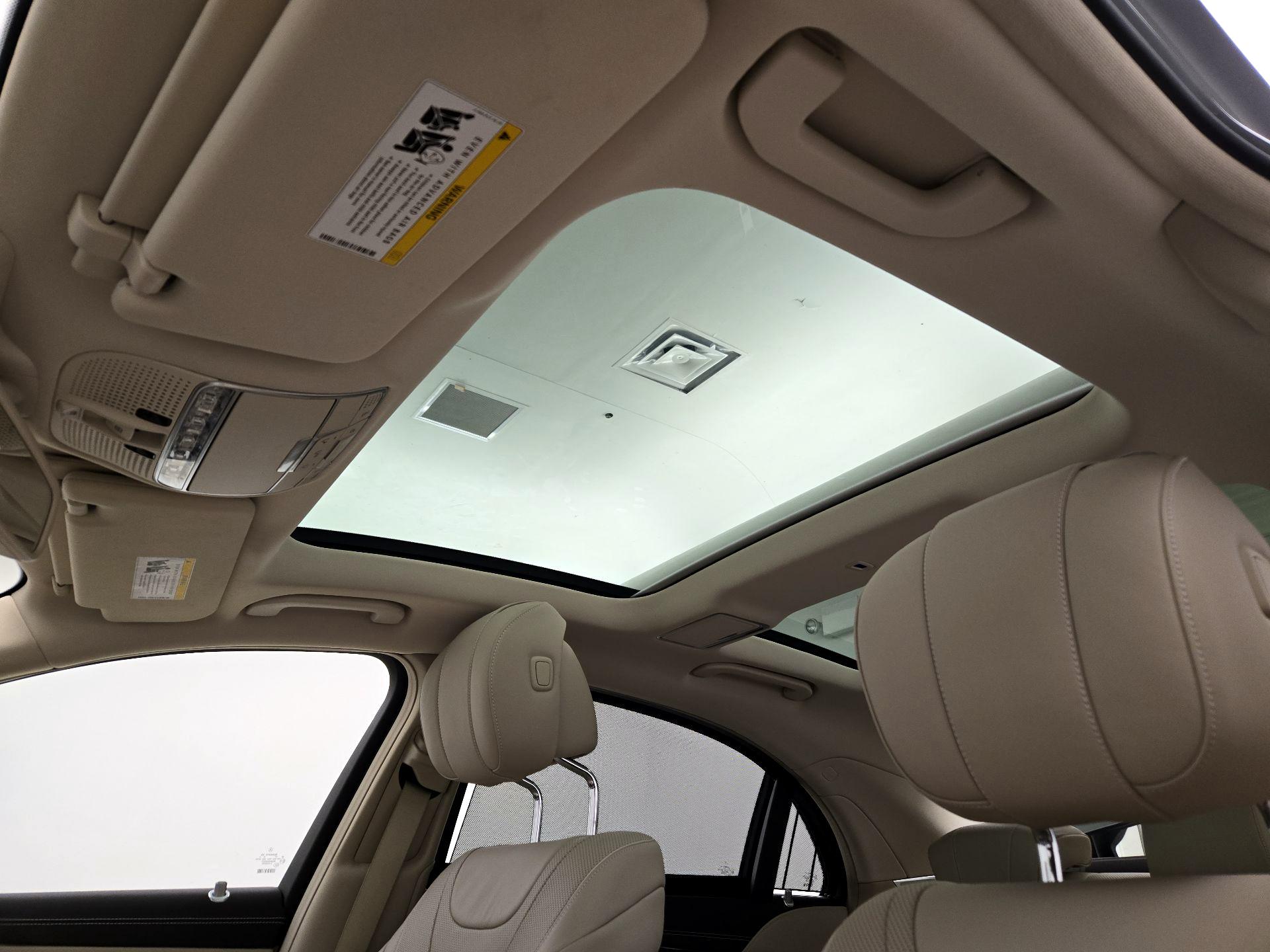 Thumbnail: 2015 Mercedes-Benz S-Class - 20