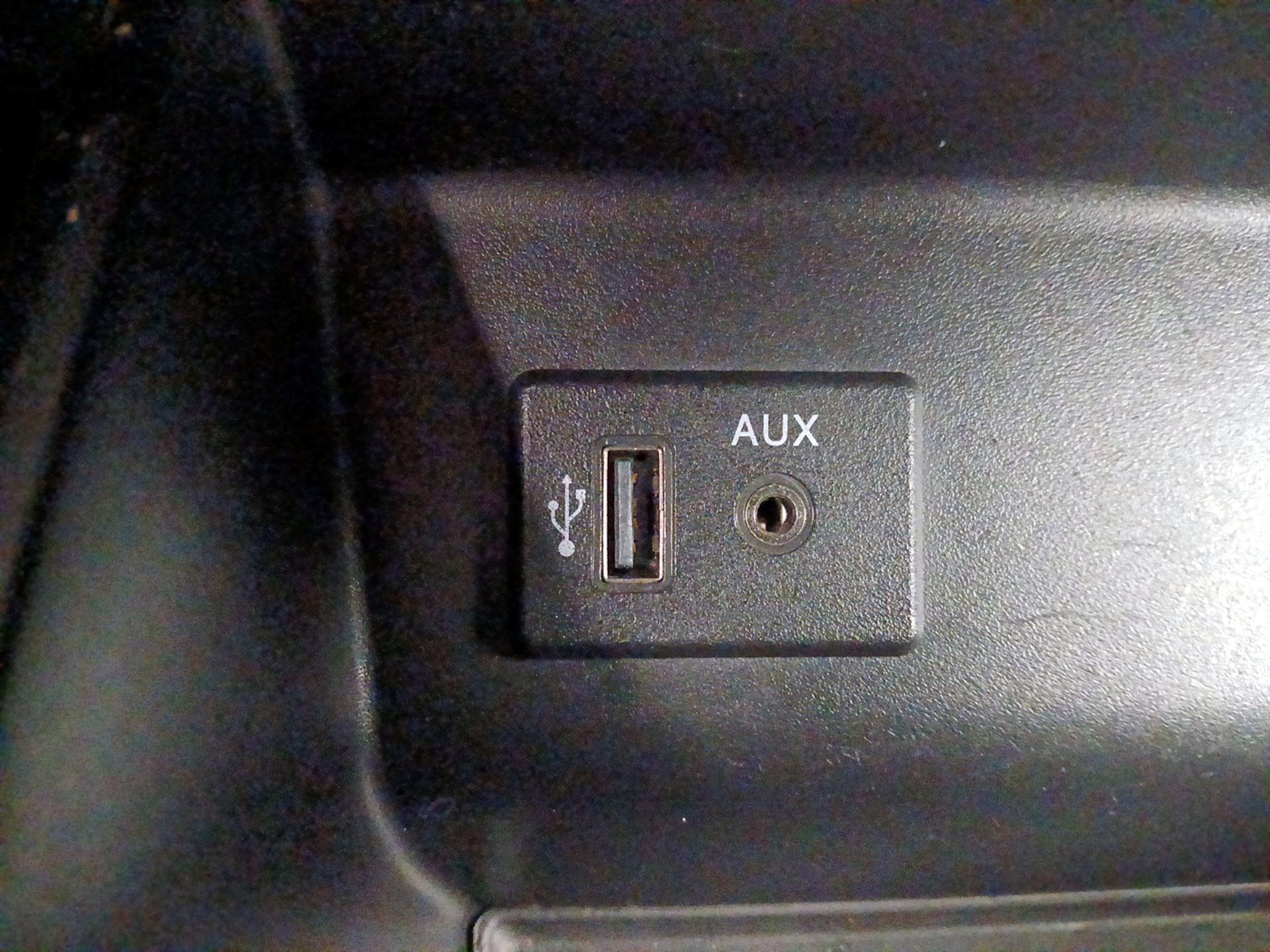 Thumbnail: 2018 Nissan Altima - 18