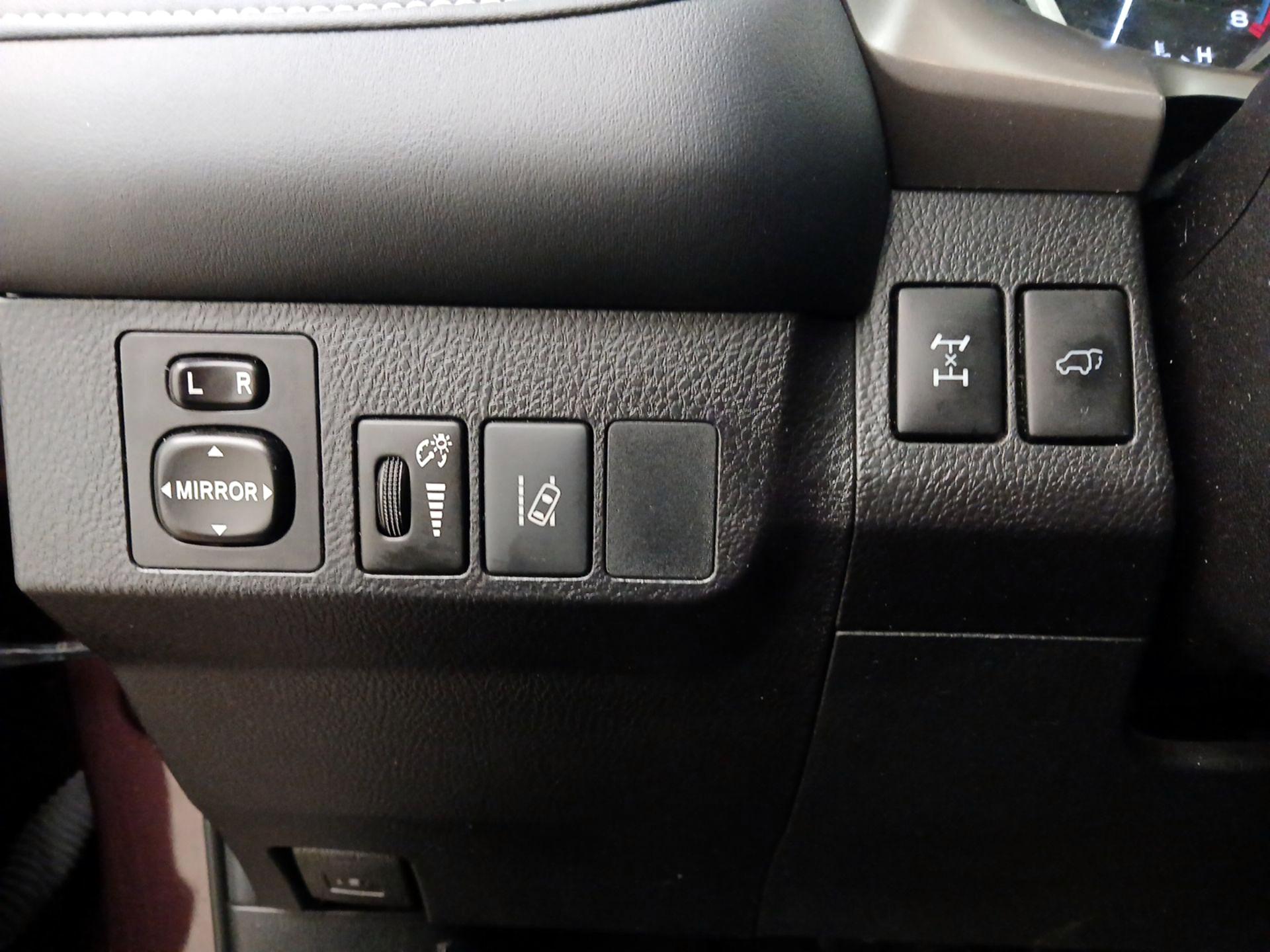 Thumbnail: 2017 Toyota RAV4 - 13