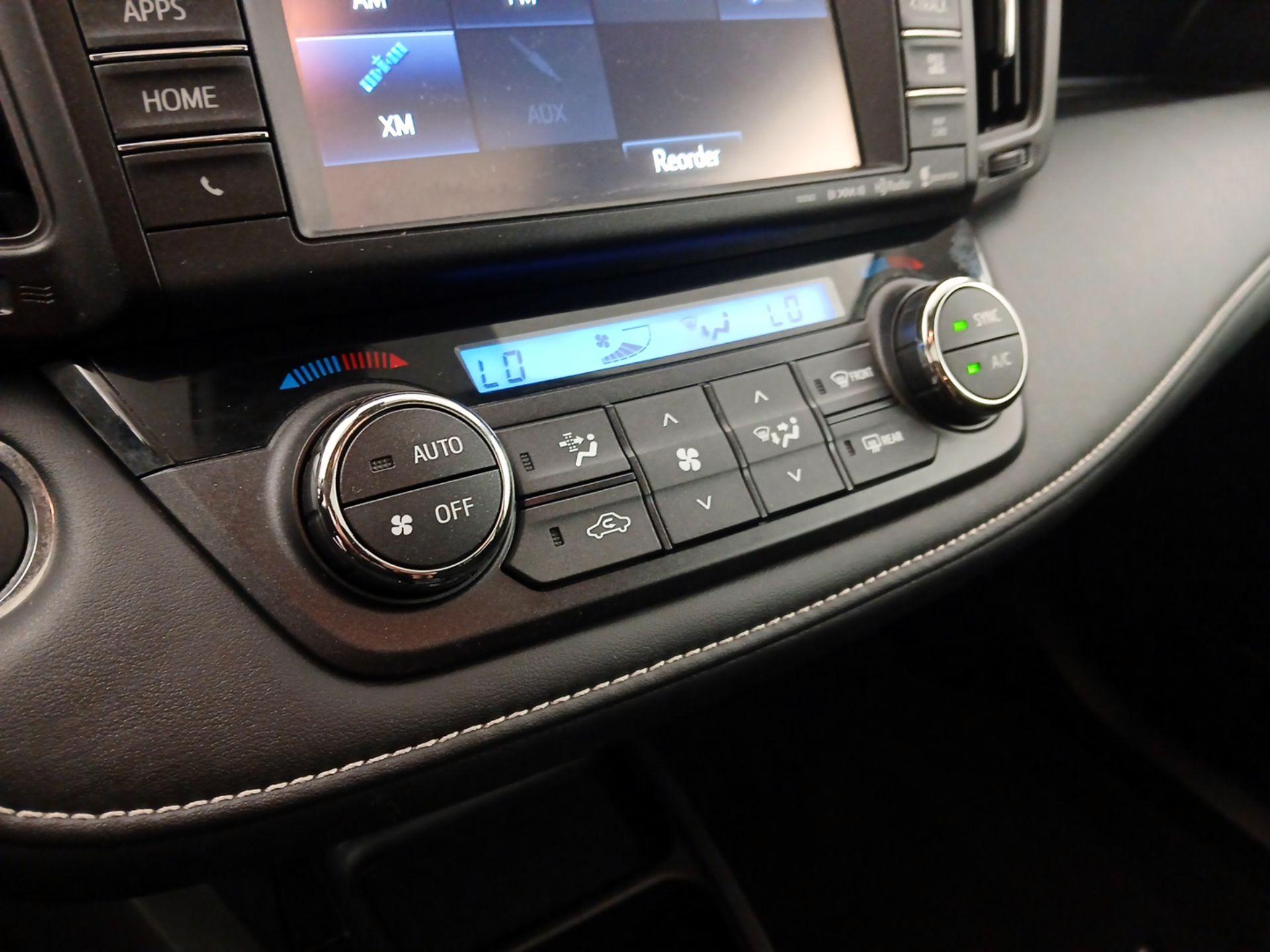 Thumbnail: 2017 Toyota RAV4 - 17