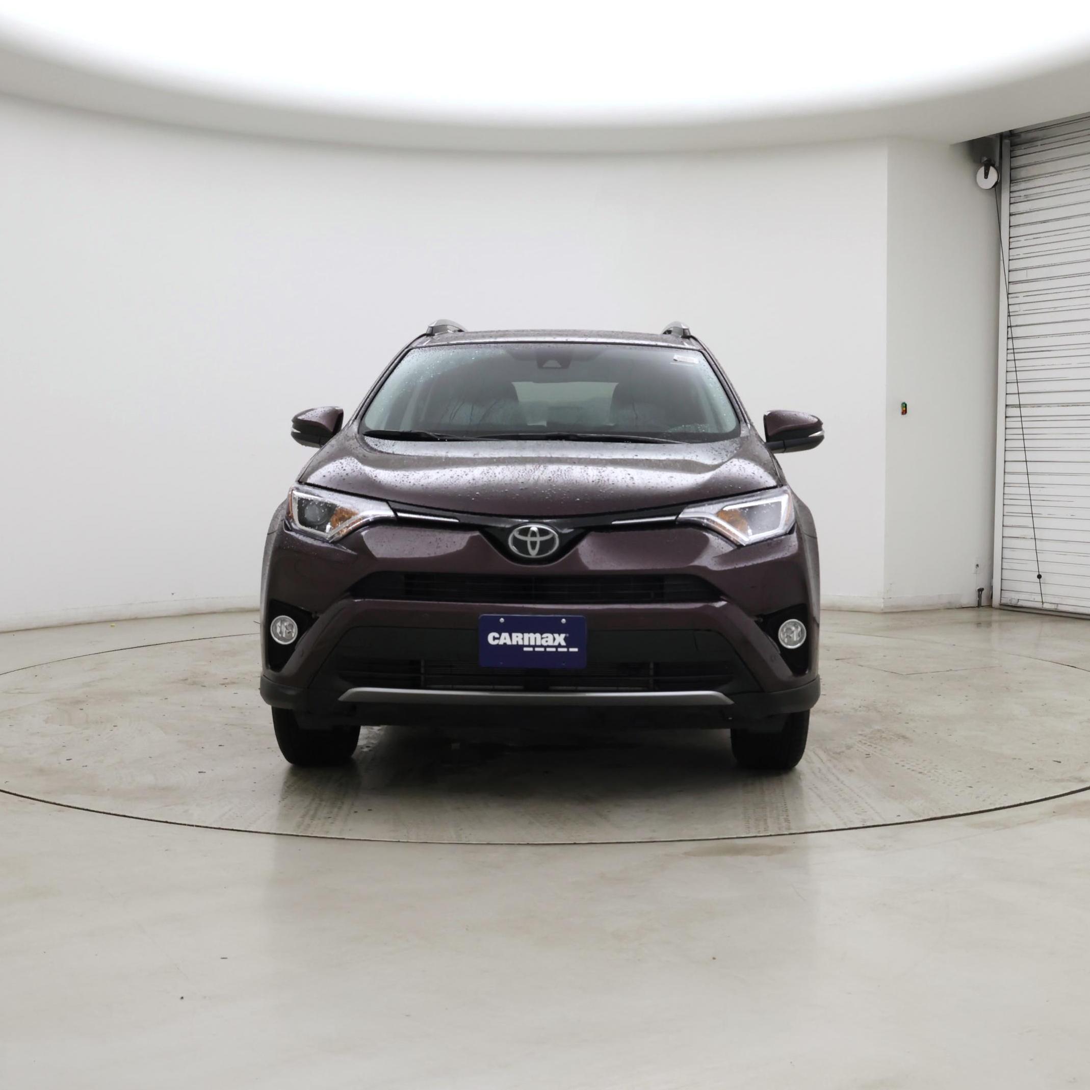 Thumbnail: 2017 Toyota RAV4 - 5