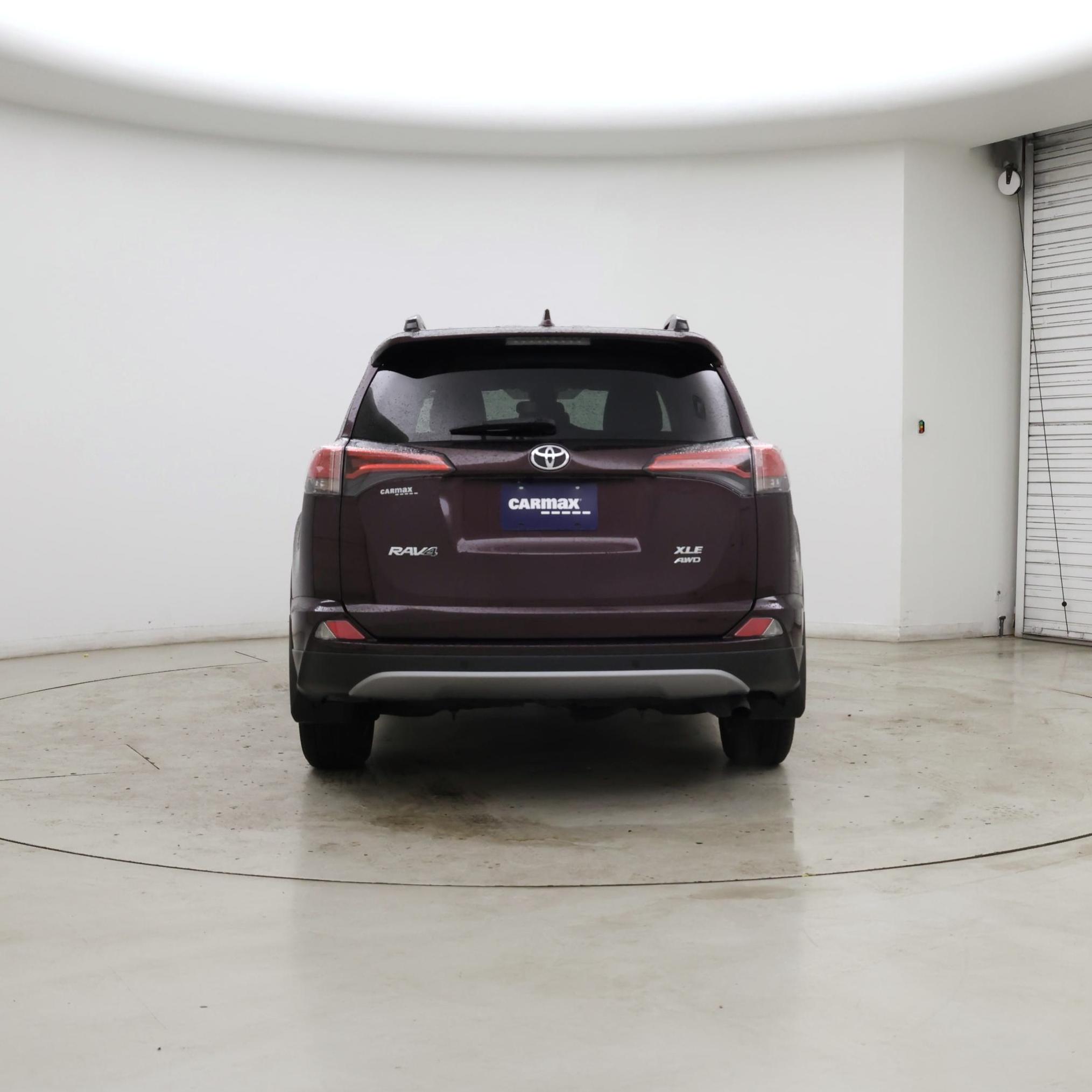 Thumbnail: 2017 Toyota RAV4 - 6