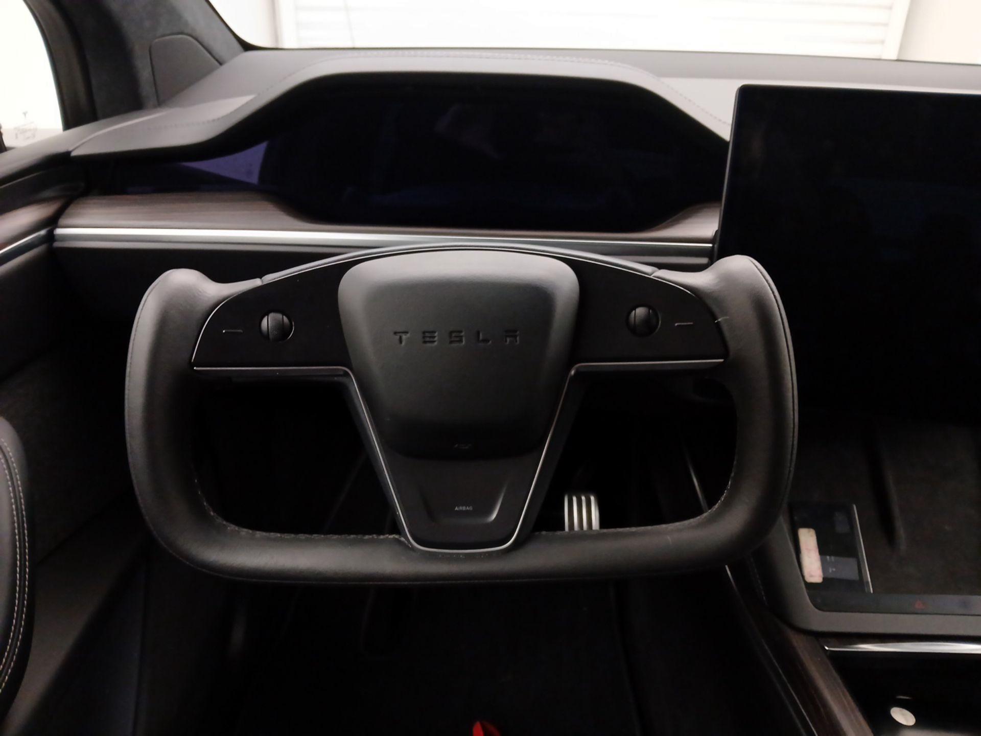 Thumbnail: 2024 Tesla Model X - 10