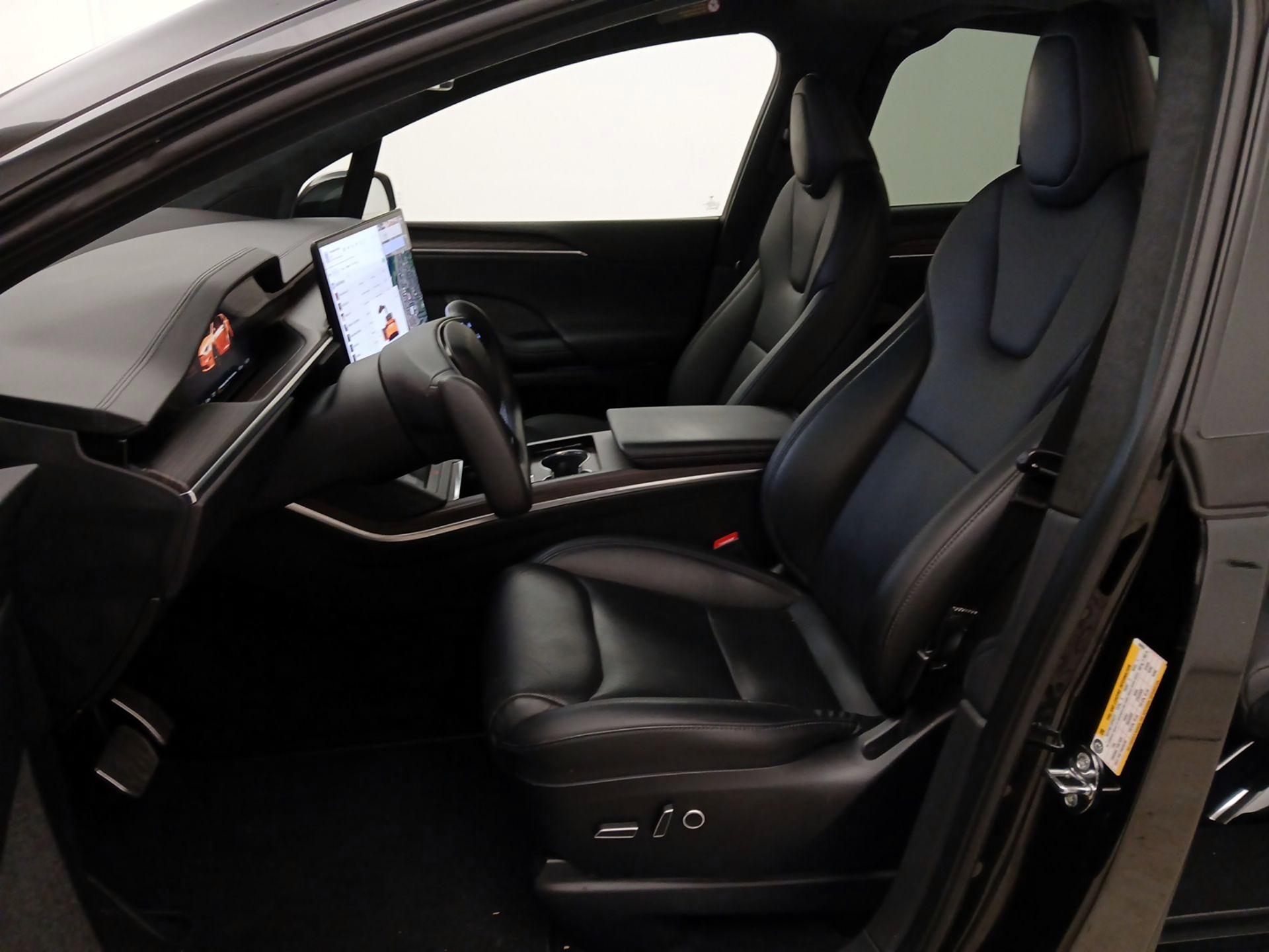 Thumbnail: 2024 Tesla Model X - 11