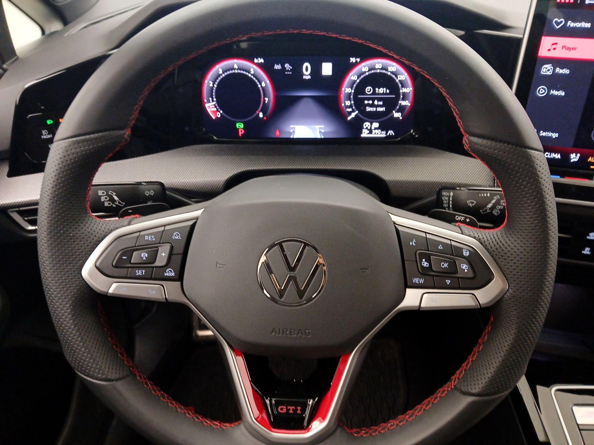 Thumbnail: 2025 Volkswagen Golf - 10