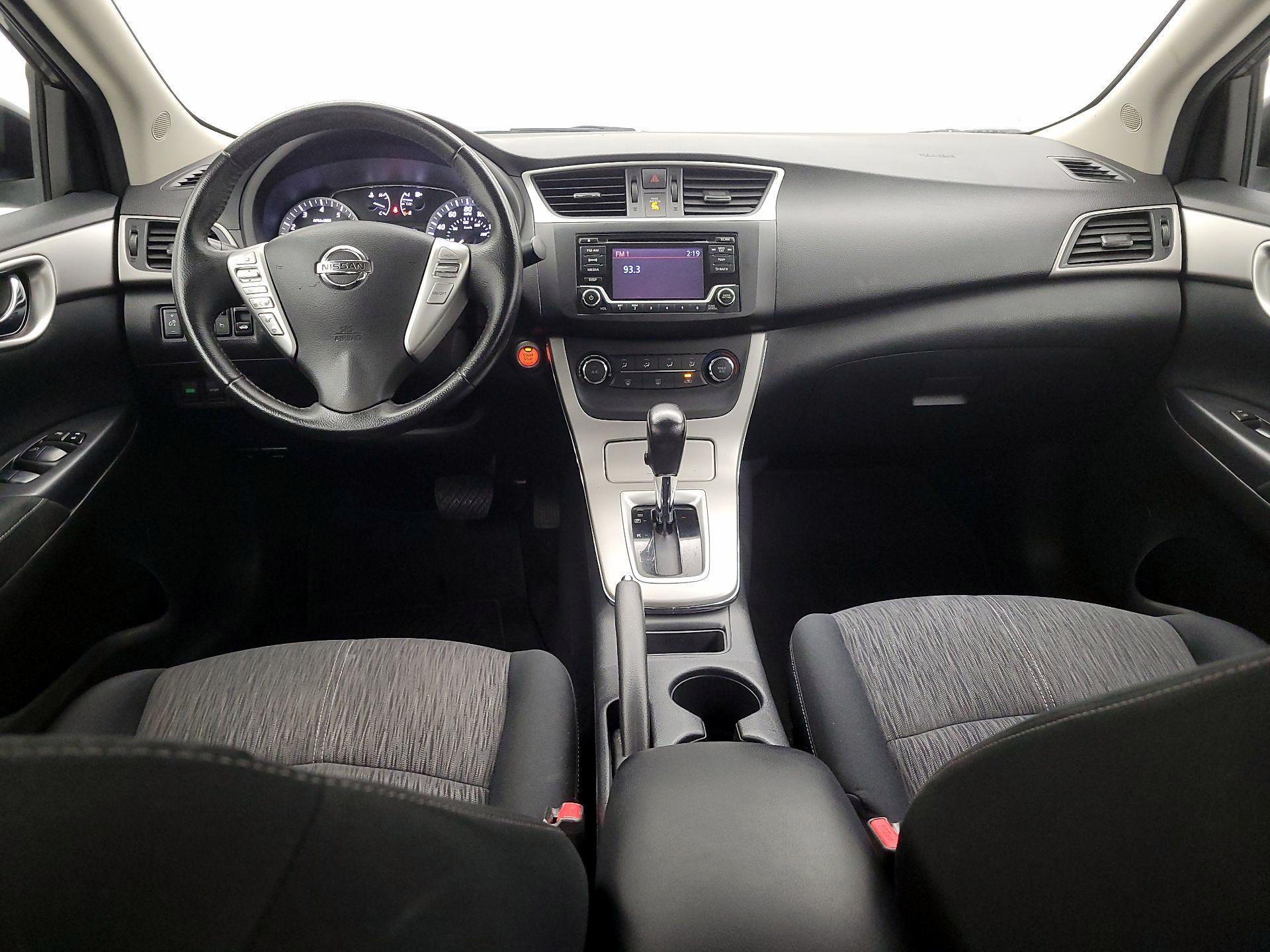 Thumbnail: 2015 Nissan Sentra - 9