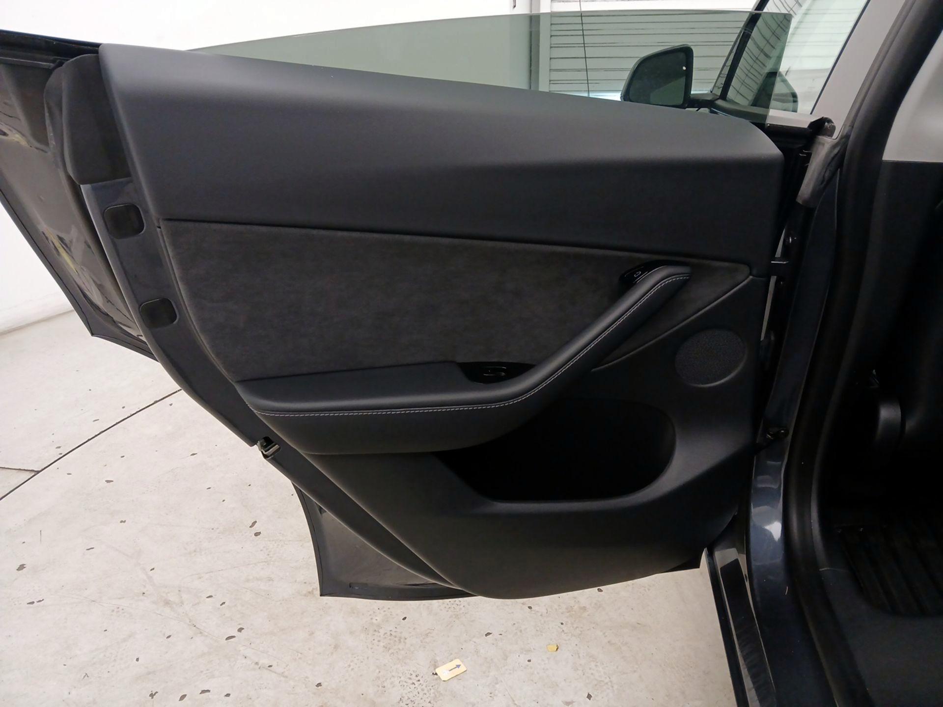 Thumbnail: 2021 Tesla Model Y - 20