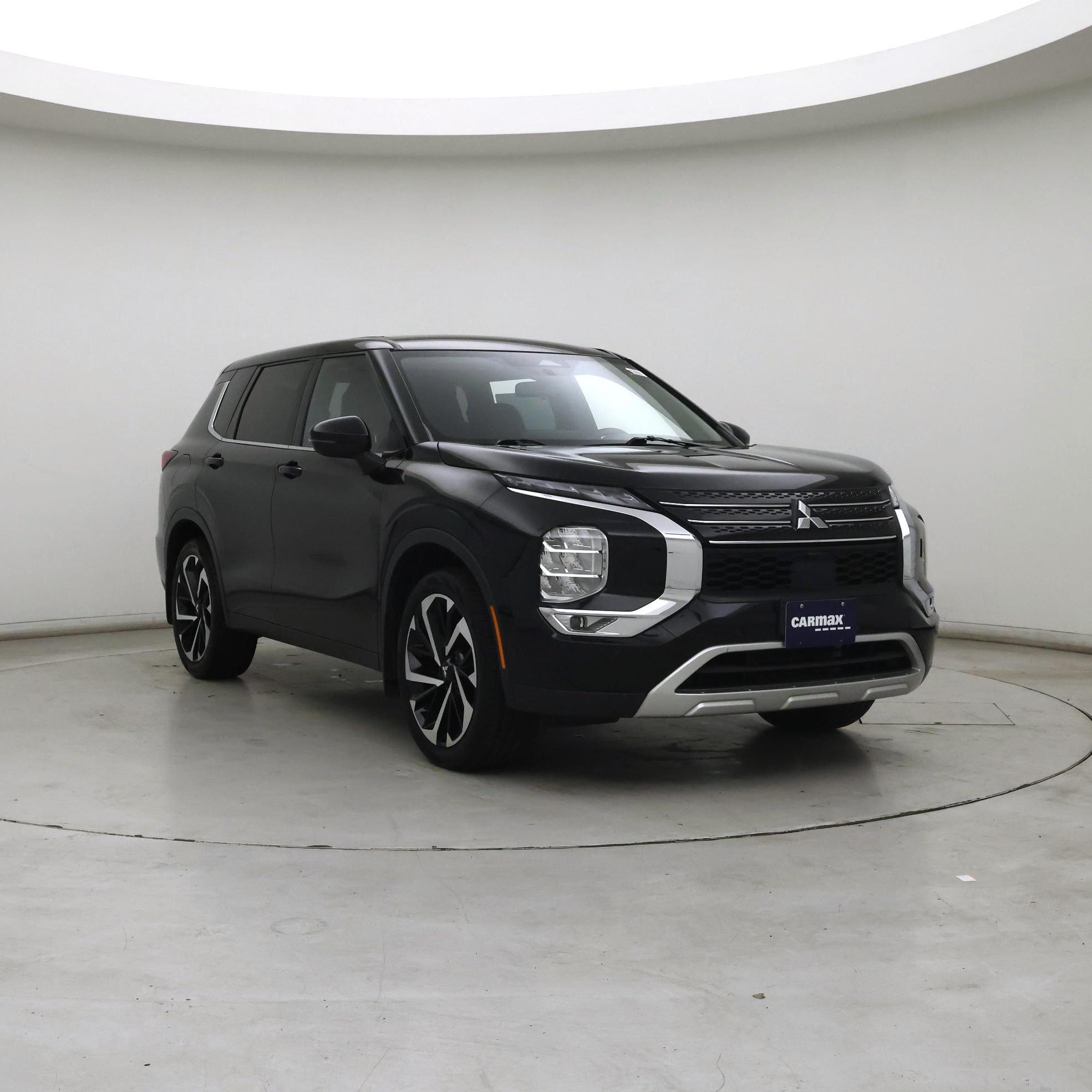 Black 2022 Mitsubishi Outlander SUV / Crossover All-Wheel Drive Automatic