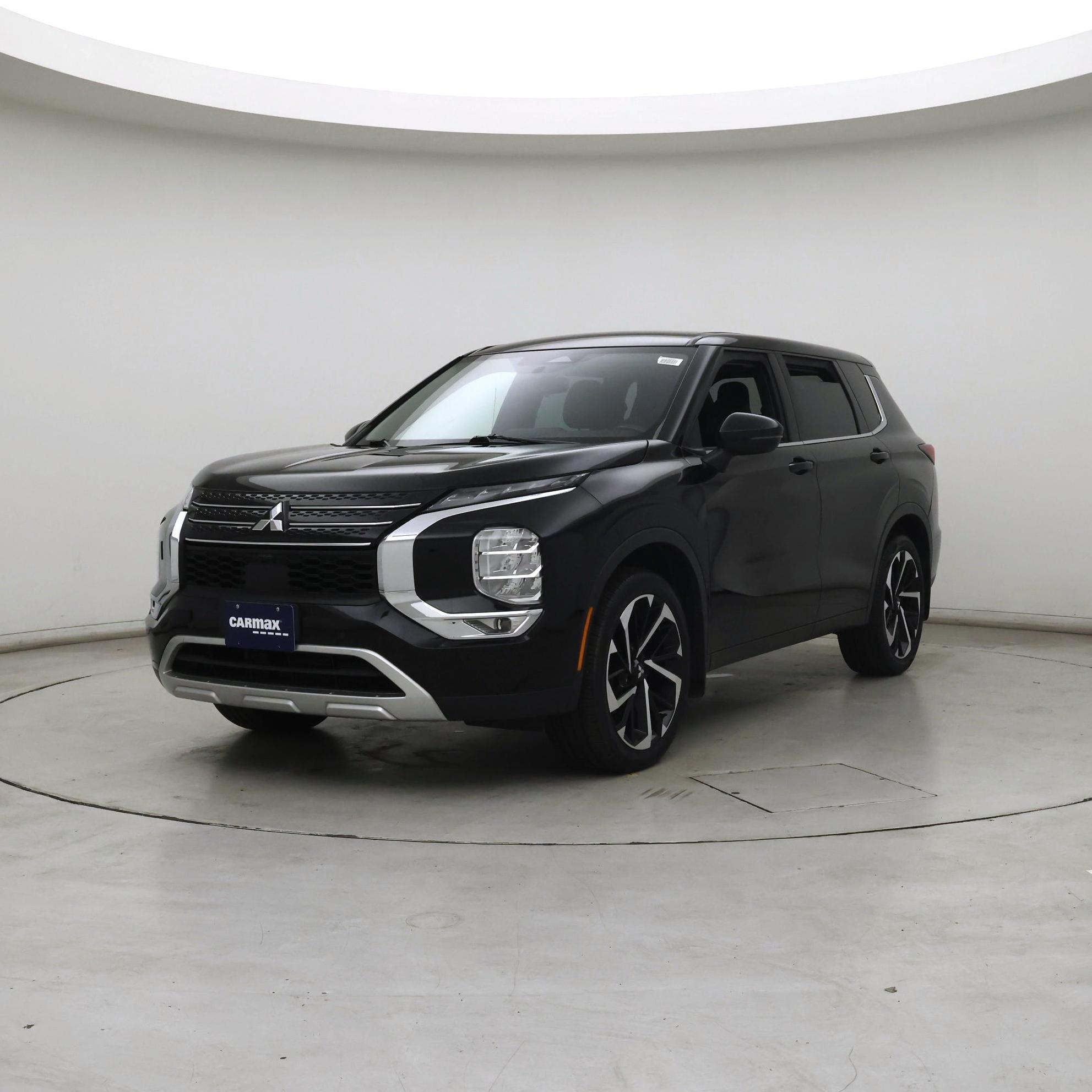 Thumbnail: 2022 Mitsubishi Outlander - 4