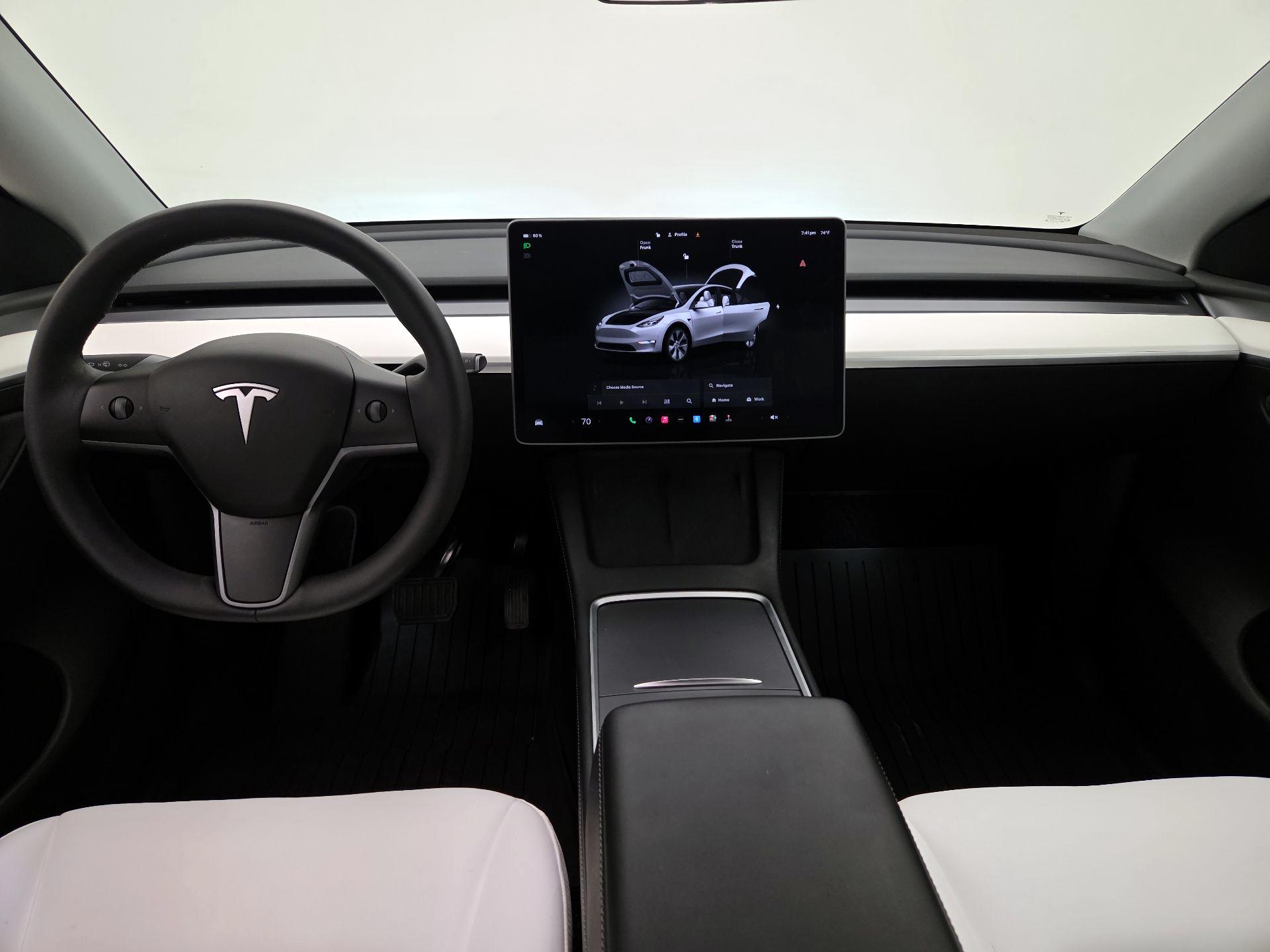 Thumbnail: 2022 Tesla Model Y - 9