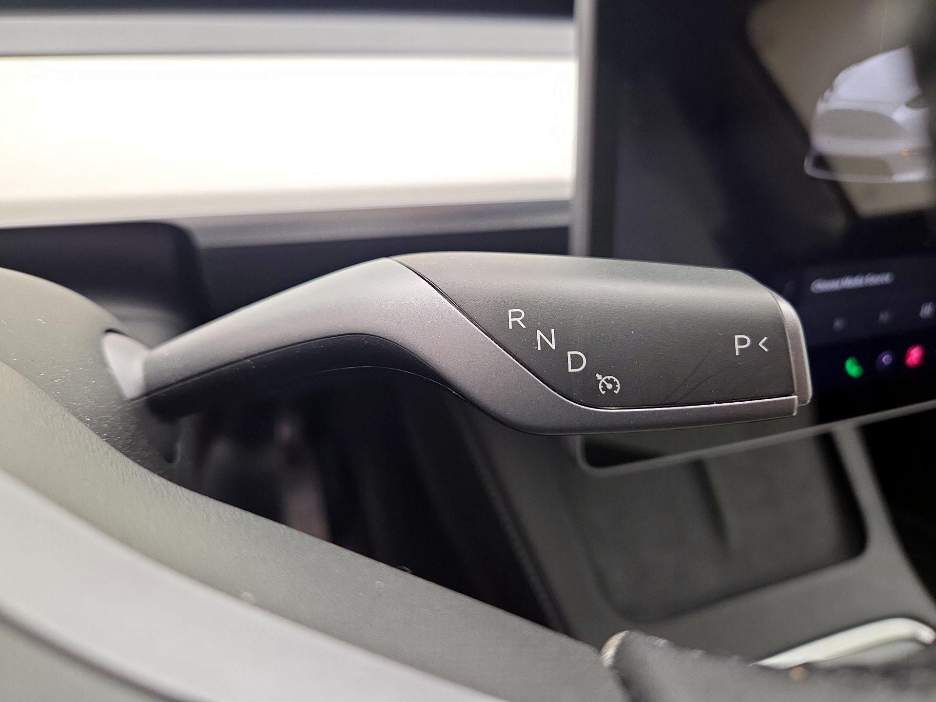 Thumbnail: 2022 Tesla Model Y - 17