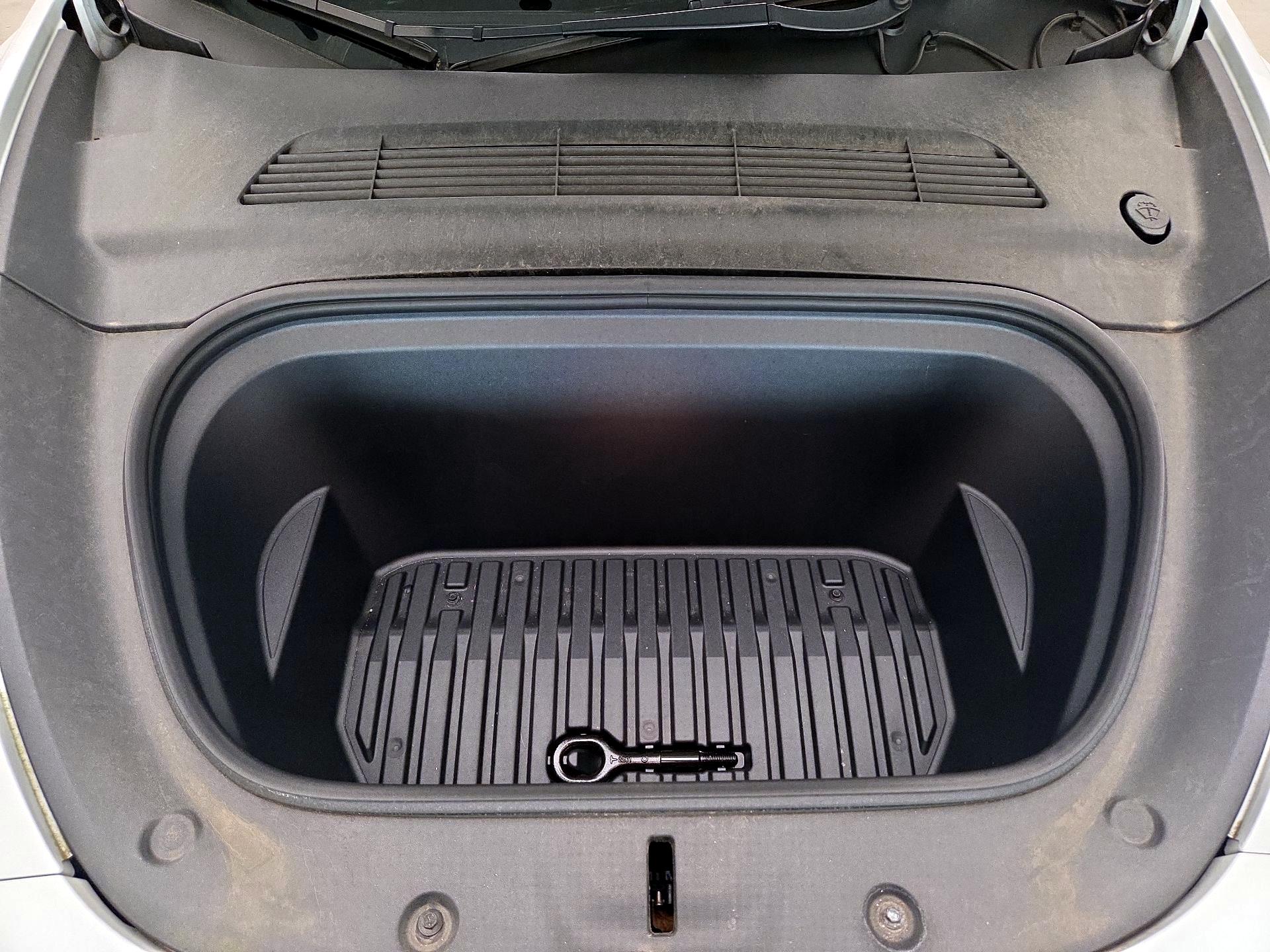 Thumbnail: 2022 Tesla Model Y - 20