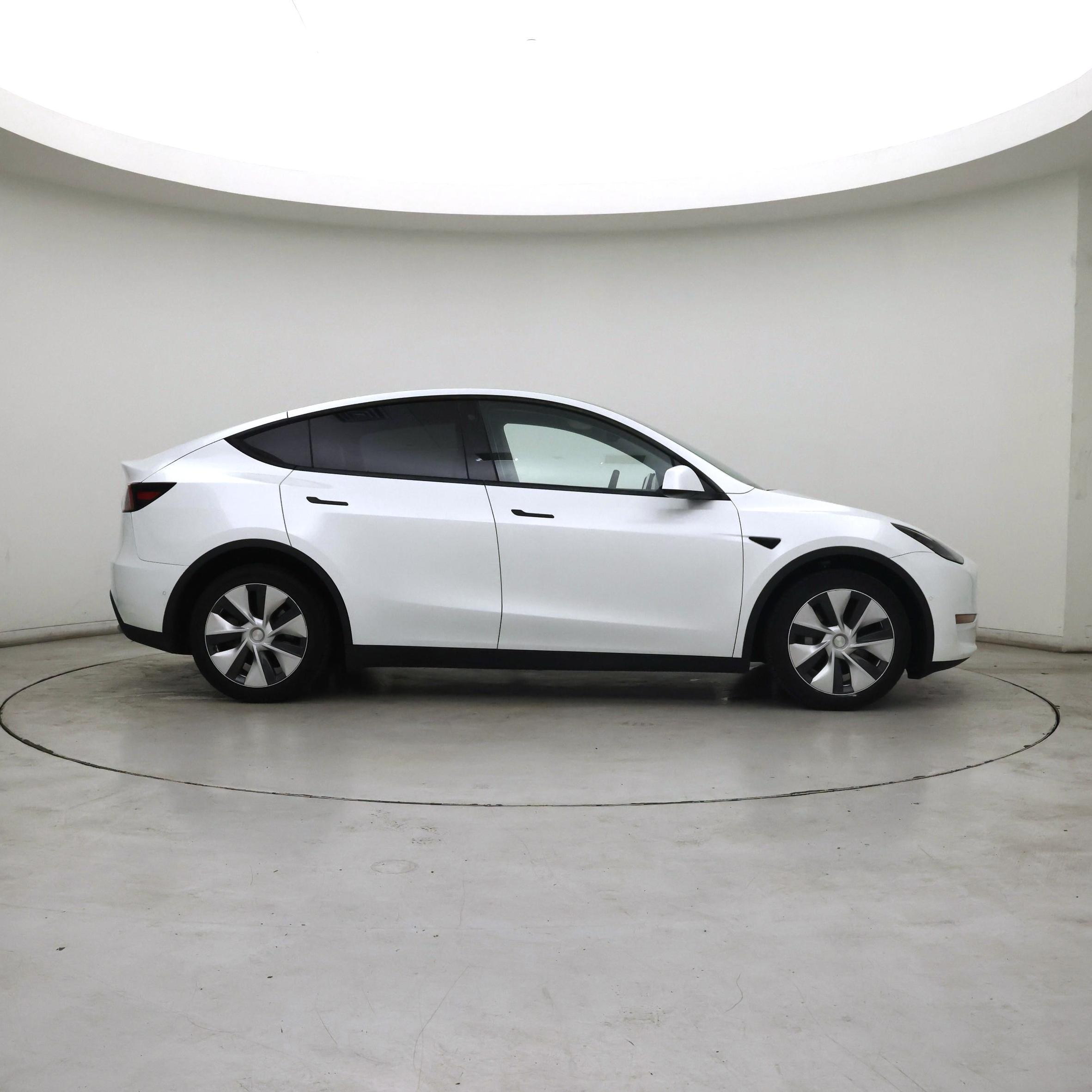 Thumbnail: 2022 Tesla Model Y - 7