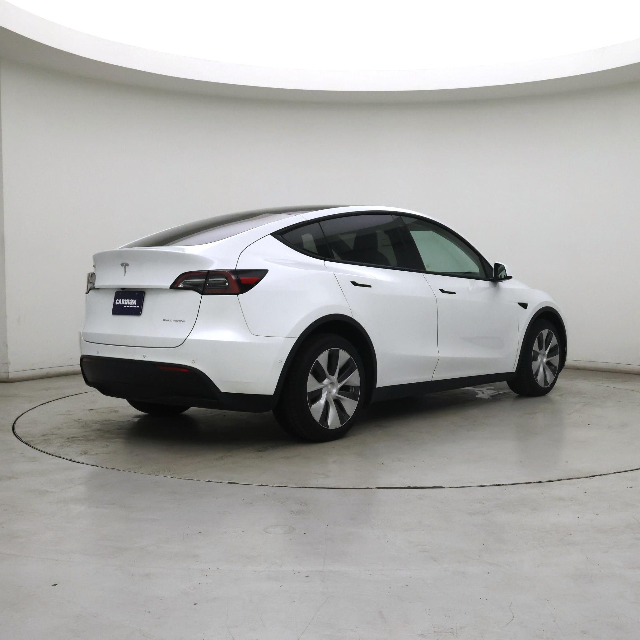 Thumbnail: 2022 Tesla Model Y - 8