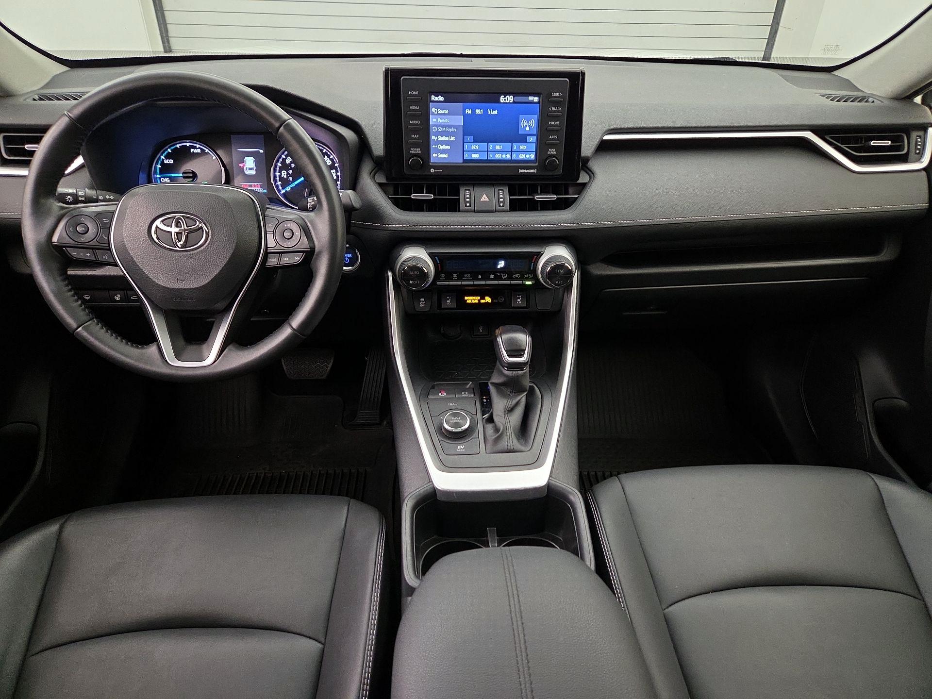 Thumbnail: 2022 Toyota RAV4 - 9