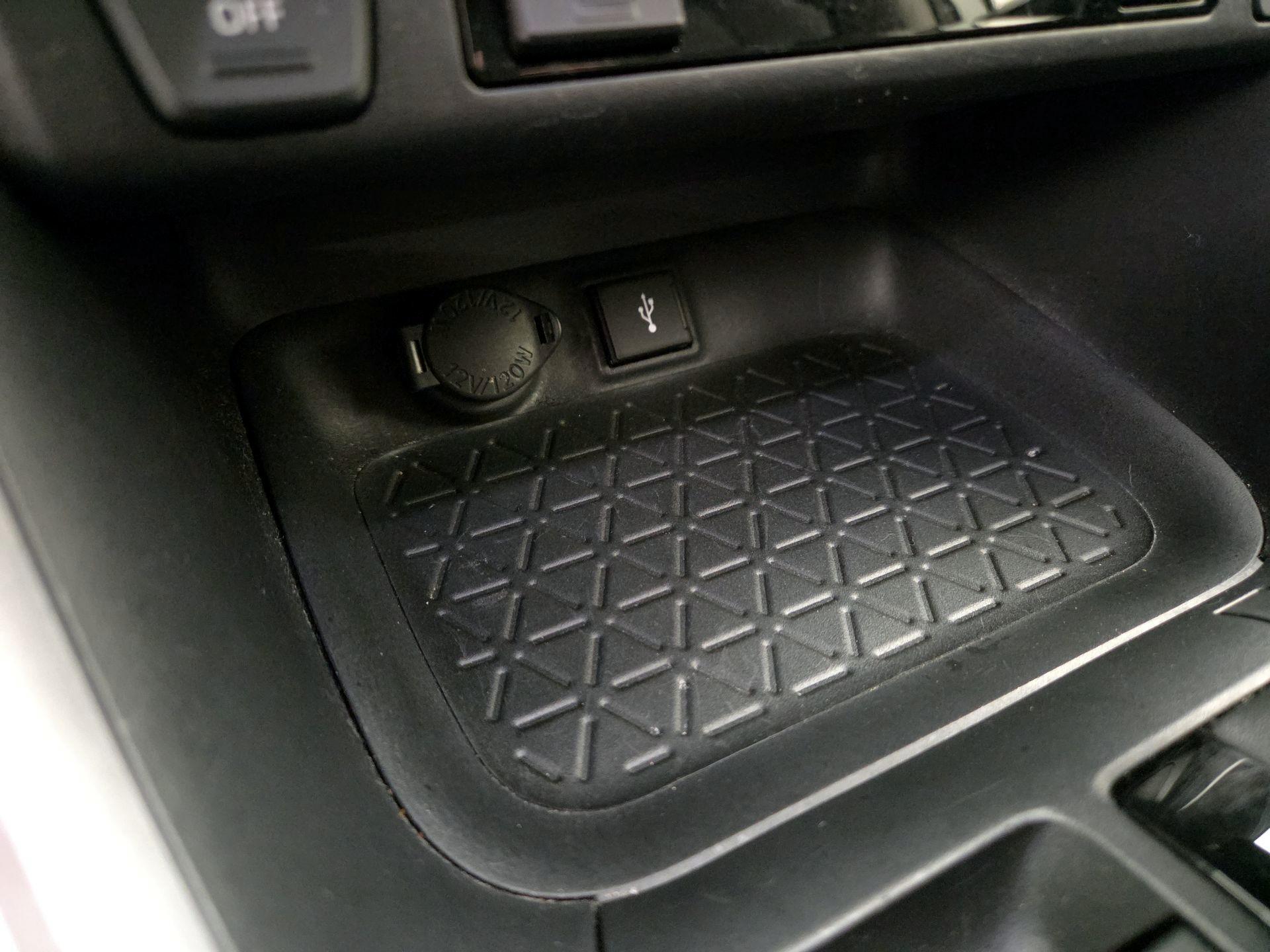 Thumbnail: 2022 Toyota RAV4 - 18