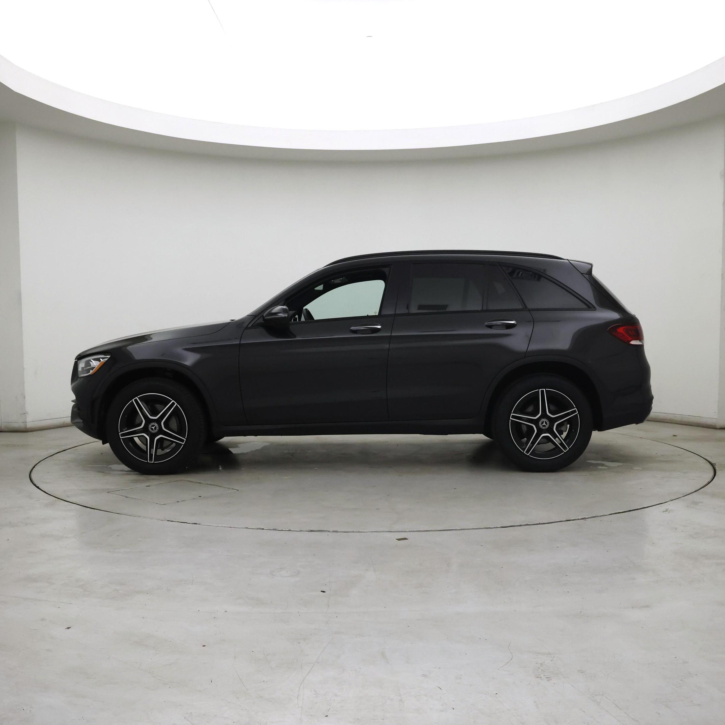 Thumbnail: 2021 Mercedes-Benz GLC - 3