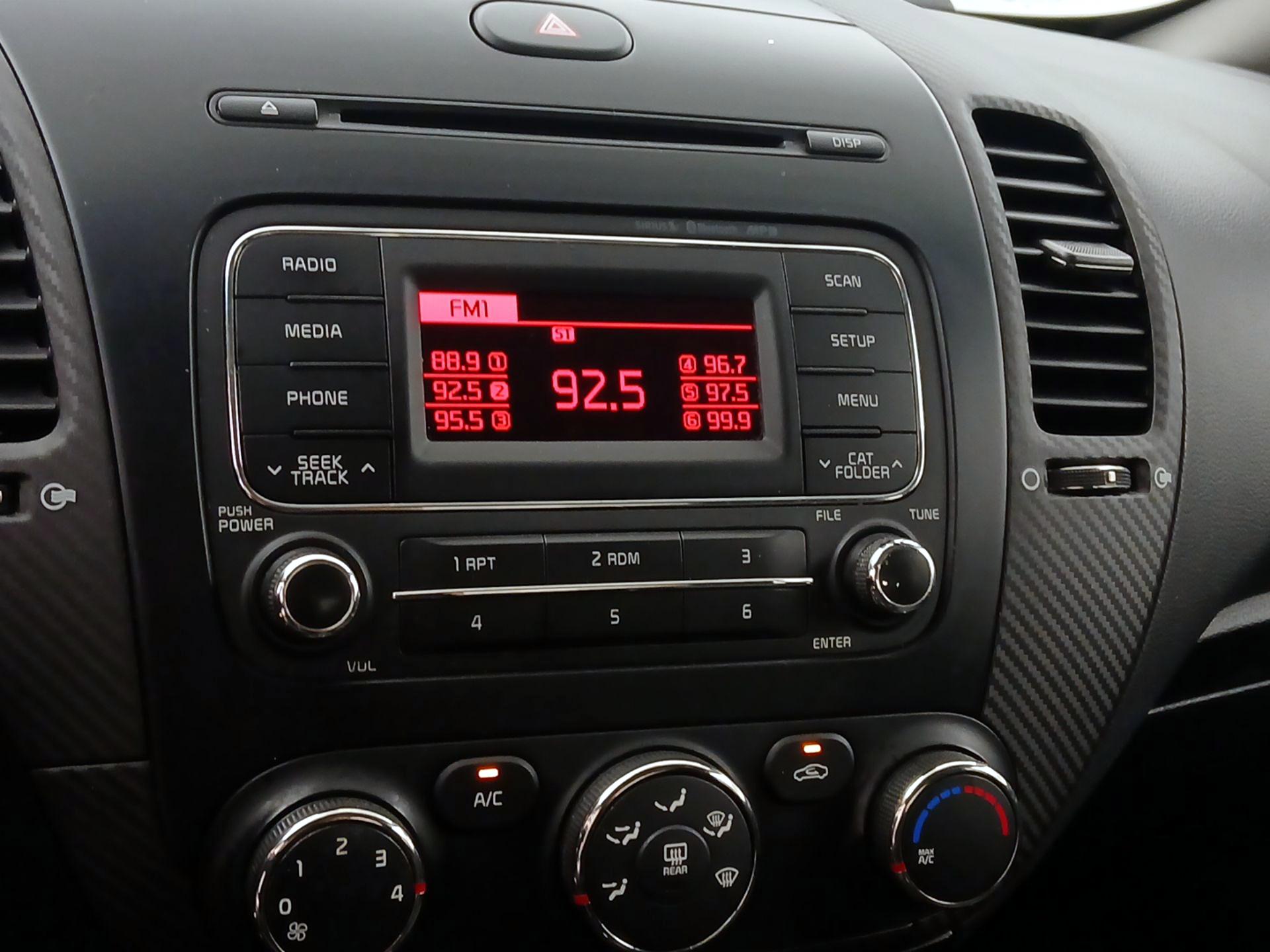 Thumbnail: 2015 Kia Forte - 14