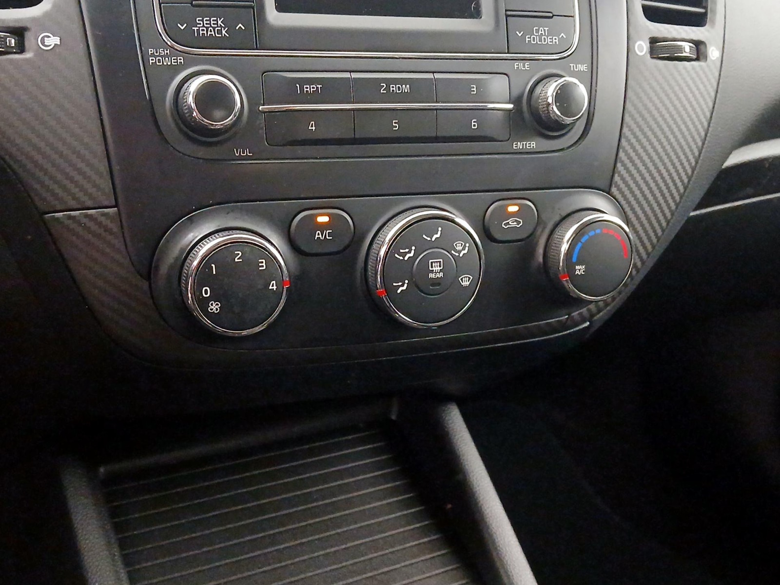 2015 Kia Forte EX - Photo 16