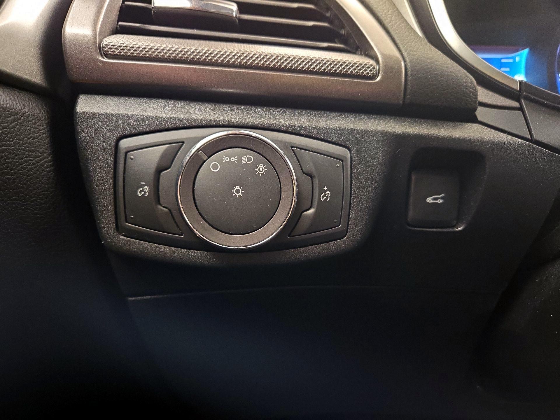 Thumbnail: 2020 Ford Fusion - 13