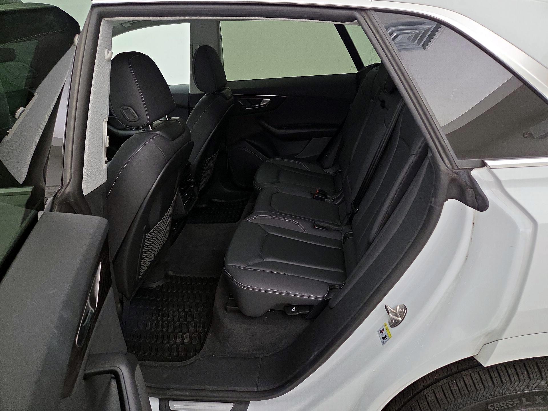 Thumbnail: 2023 Audi Q8 - 18