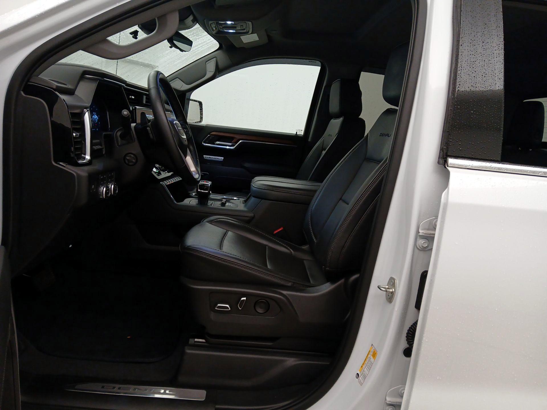 Thumbnail: 2023 GMC Sierra 1500 - 11