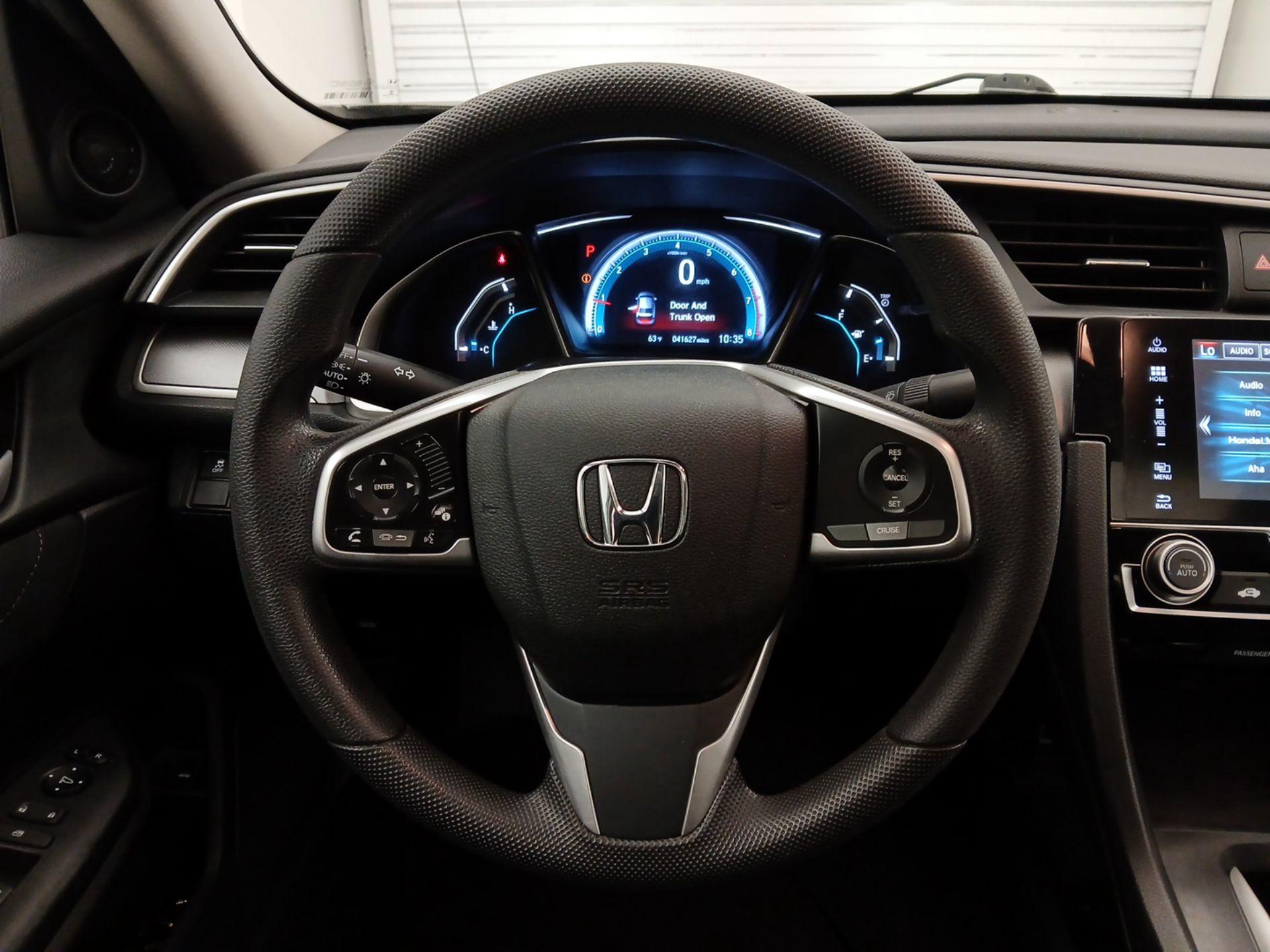 Thumbnail: 2016 Honda Civic - 10