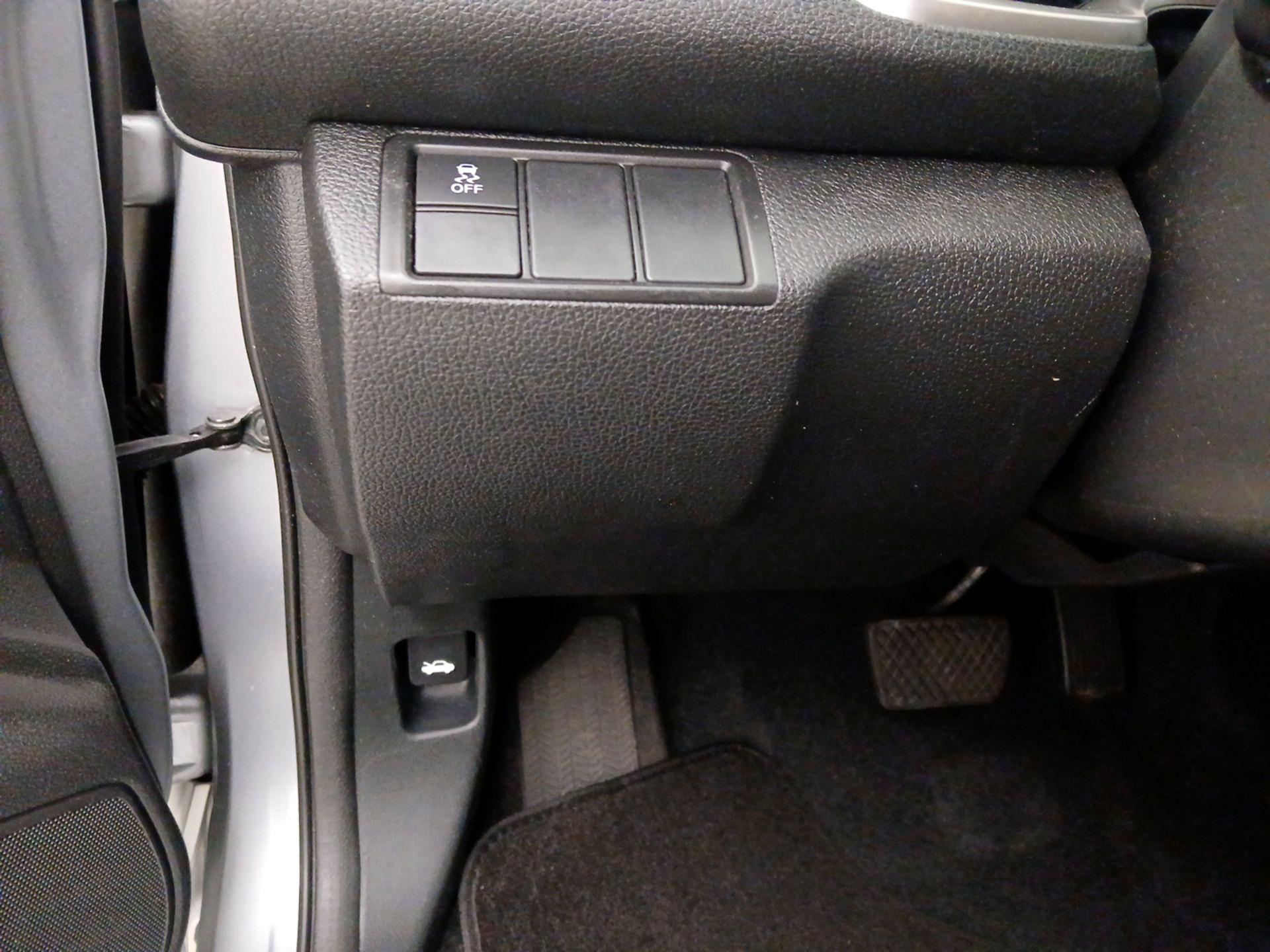 Thumbnail: 2016 Honda Civic - 13