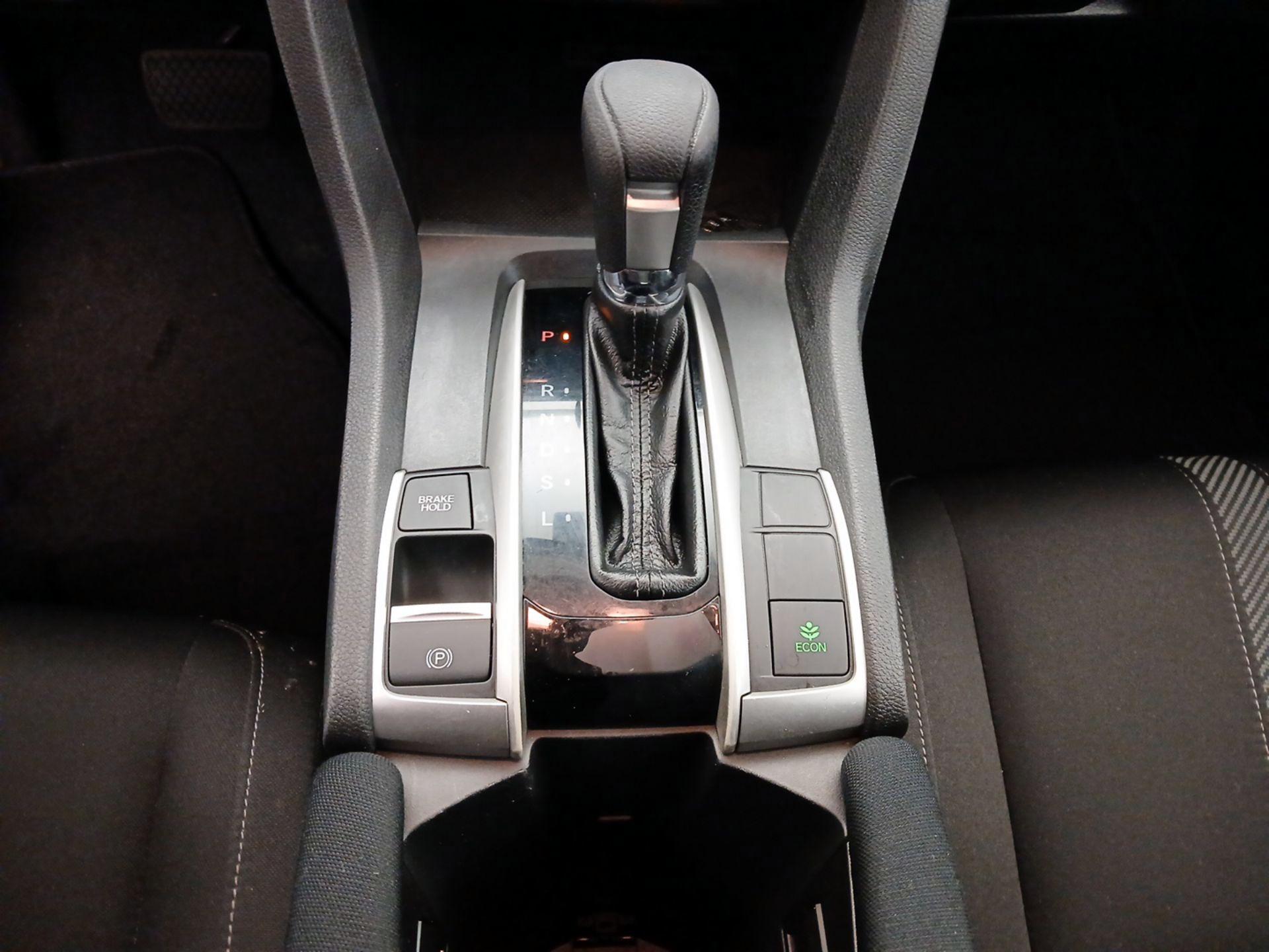 Thumbnail: 2016 Honda Civic - 17