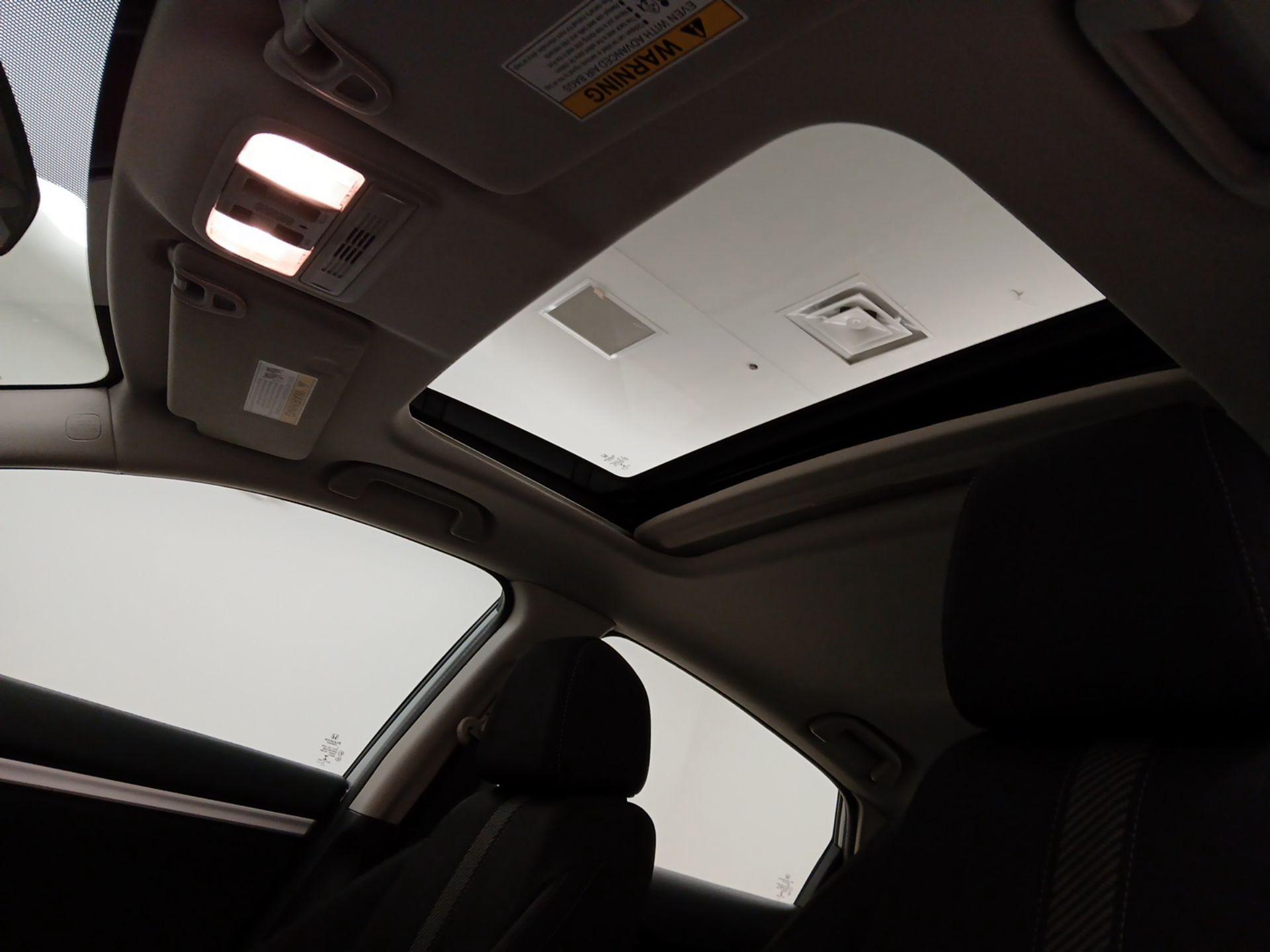 Thumbnail: 2016 Honda Civic - 19