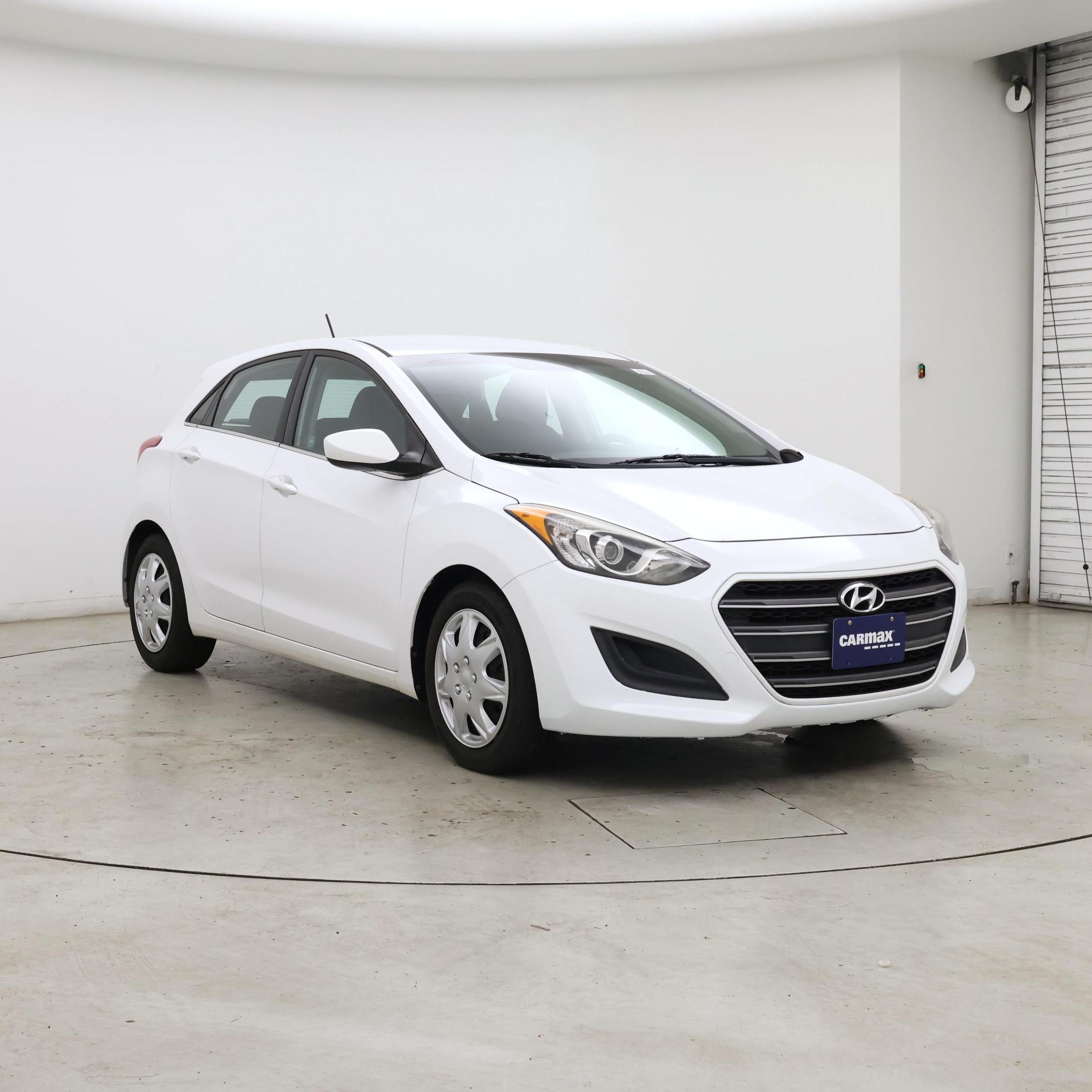 White 2017 Hyundai Elantra GT Hatchback  Automatic