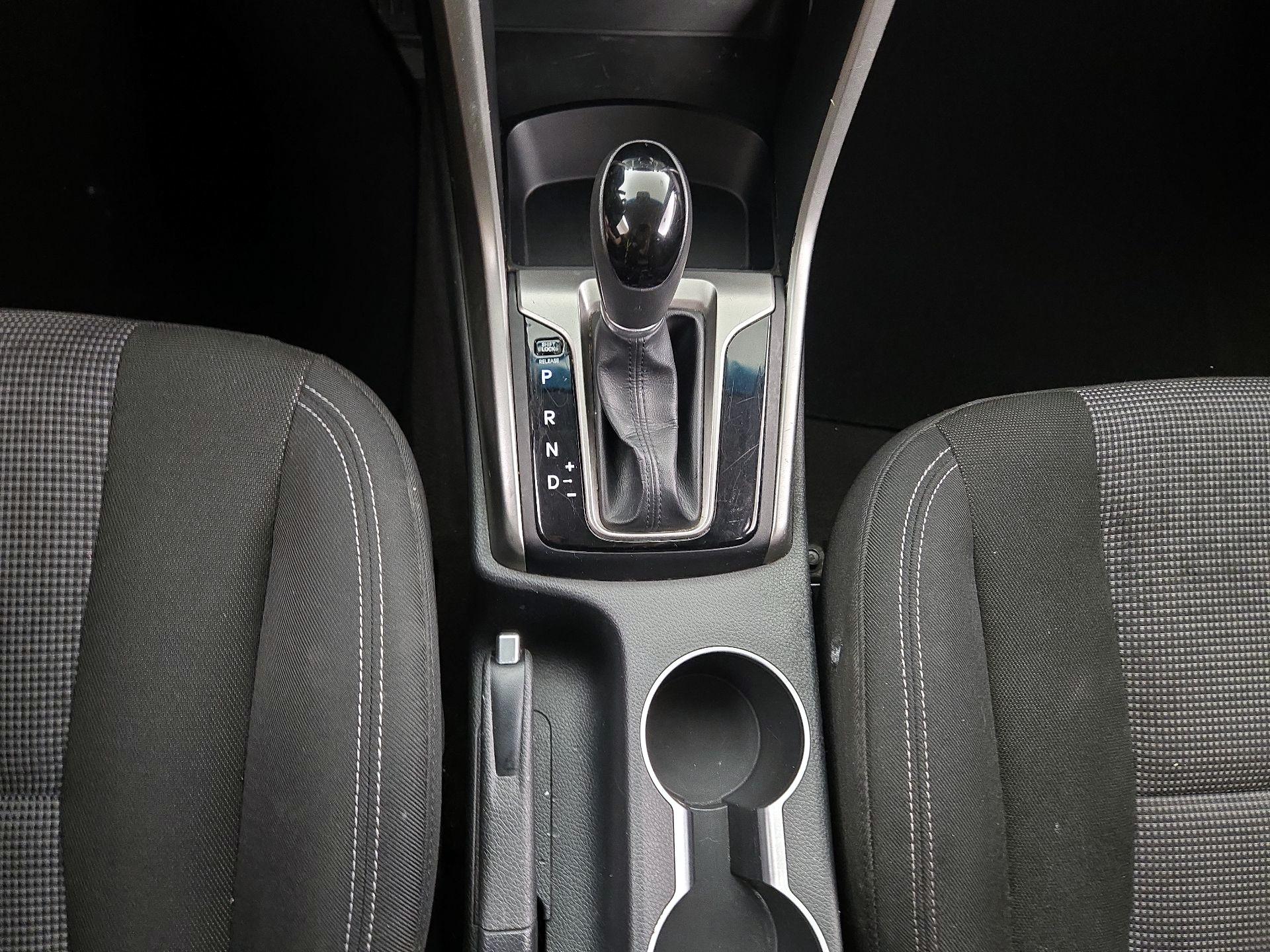 Thumbnail: 2017 Hyundai Elantra - 15