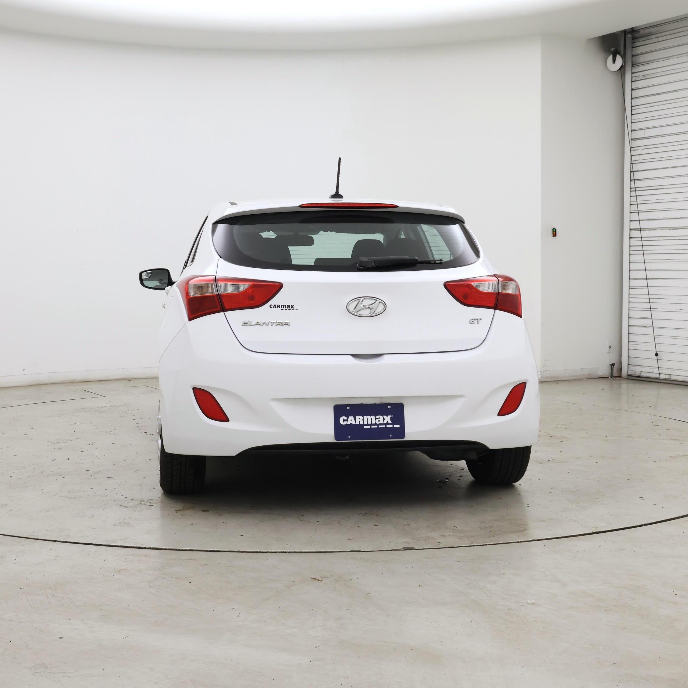 Thumbnail: 2017 Hyundai Elantra - 6