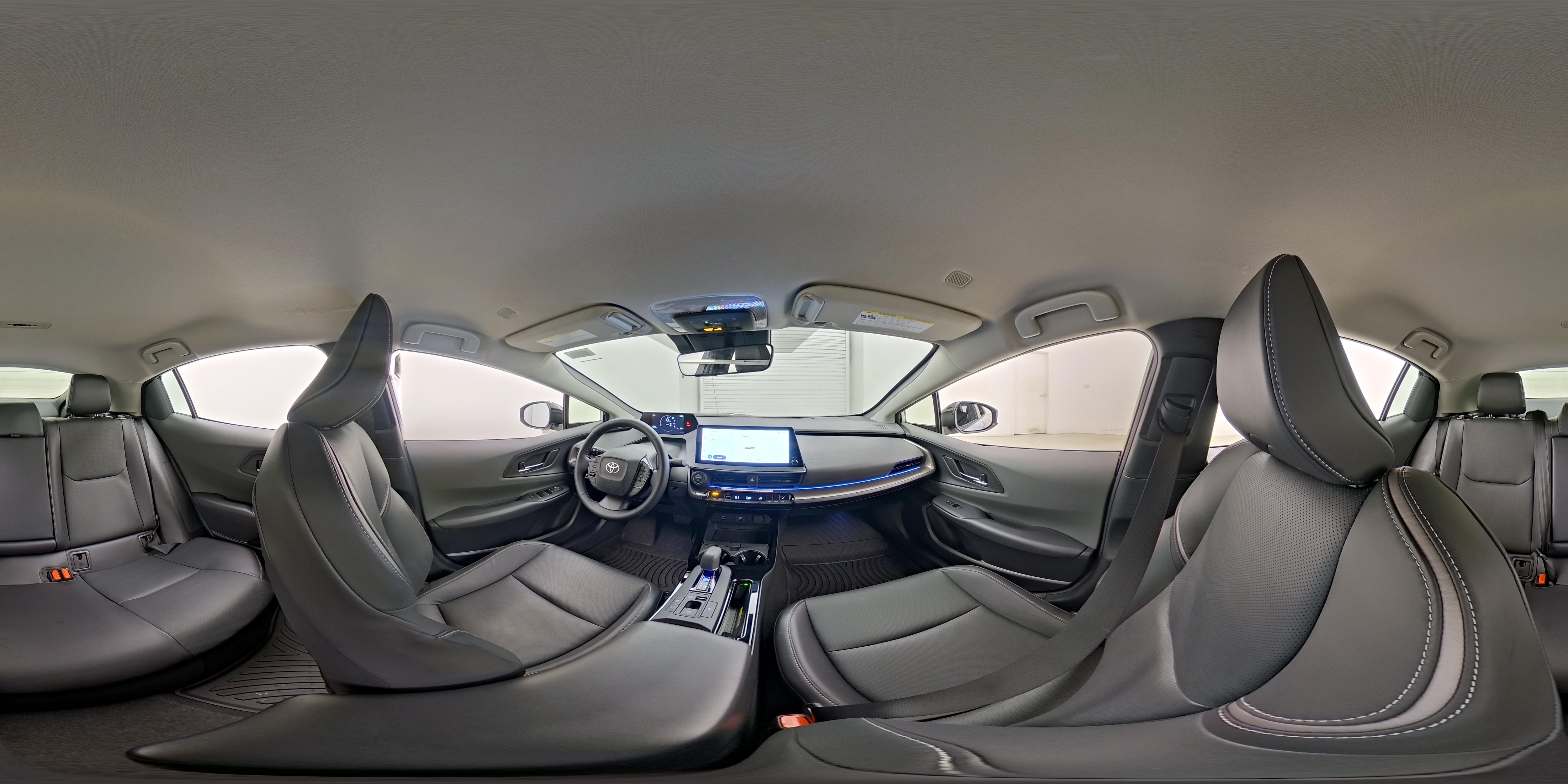 2026 Toyota Prius XLE - Photo 23