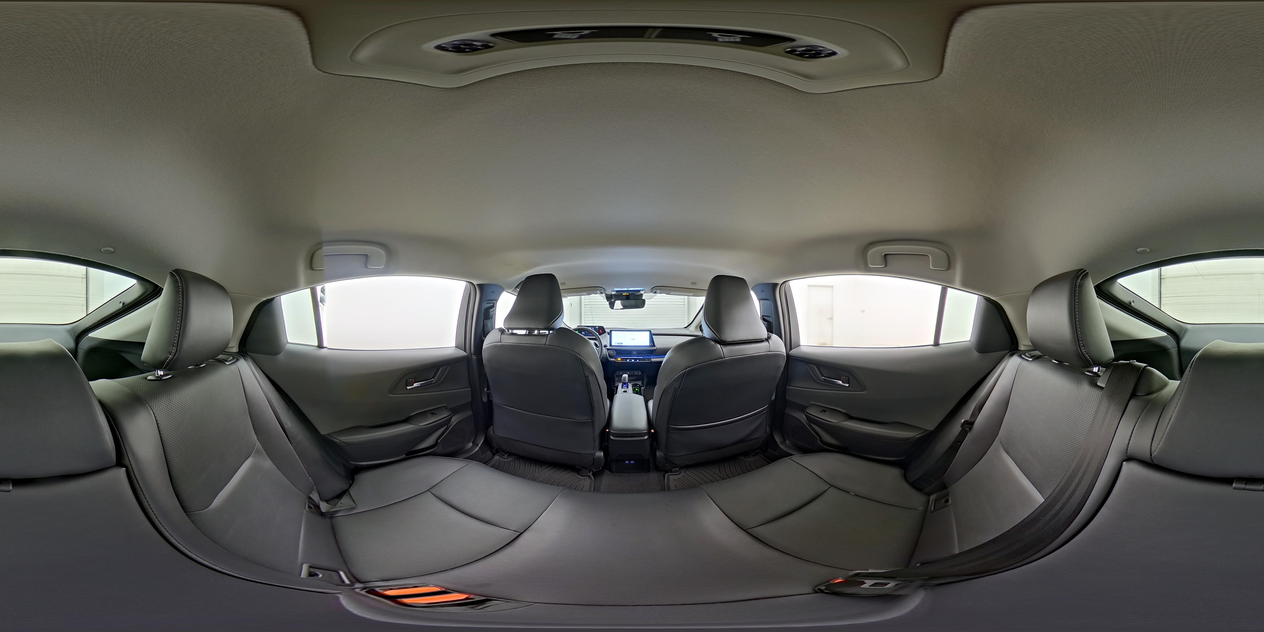 2026 Toyota Prius XLE - Photo 24