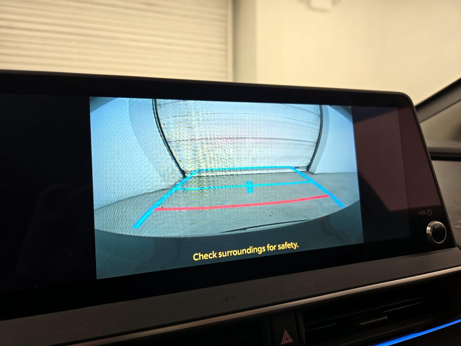 2026 Toyota Prius XLE - Photo 15