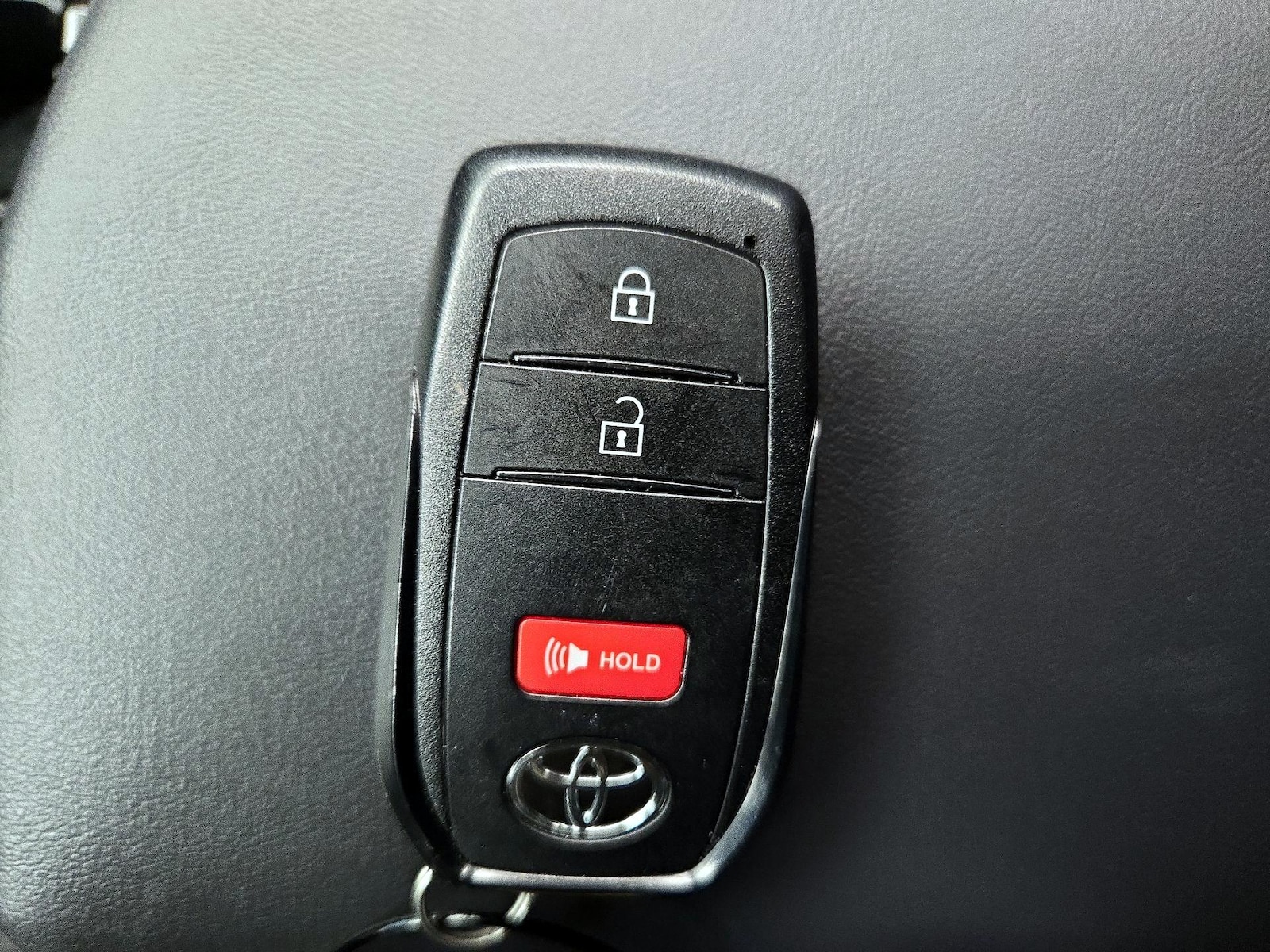 2026 Toyota Prius XLE - Photo 22
