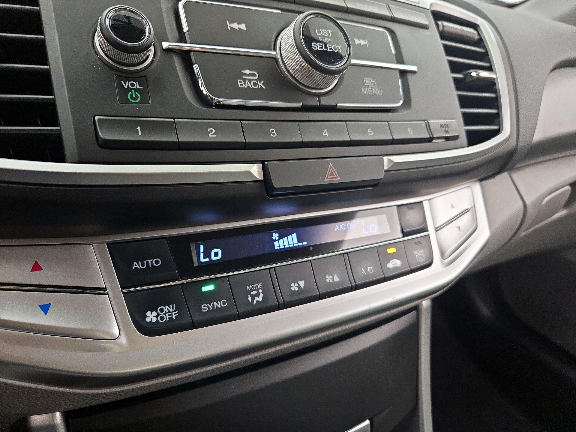 Thumbnail: 2014 Honda Accord - 16