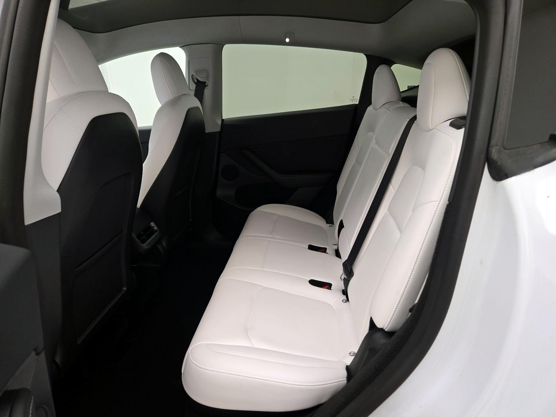 Thumbnail: 2022 Tesla Model Y - 17