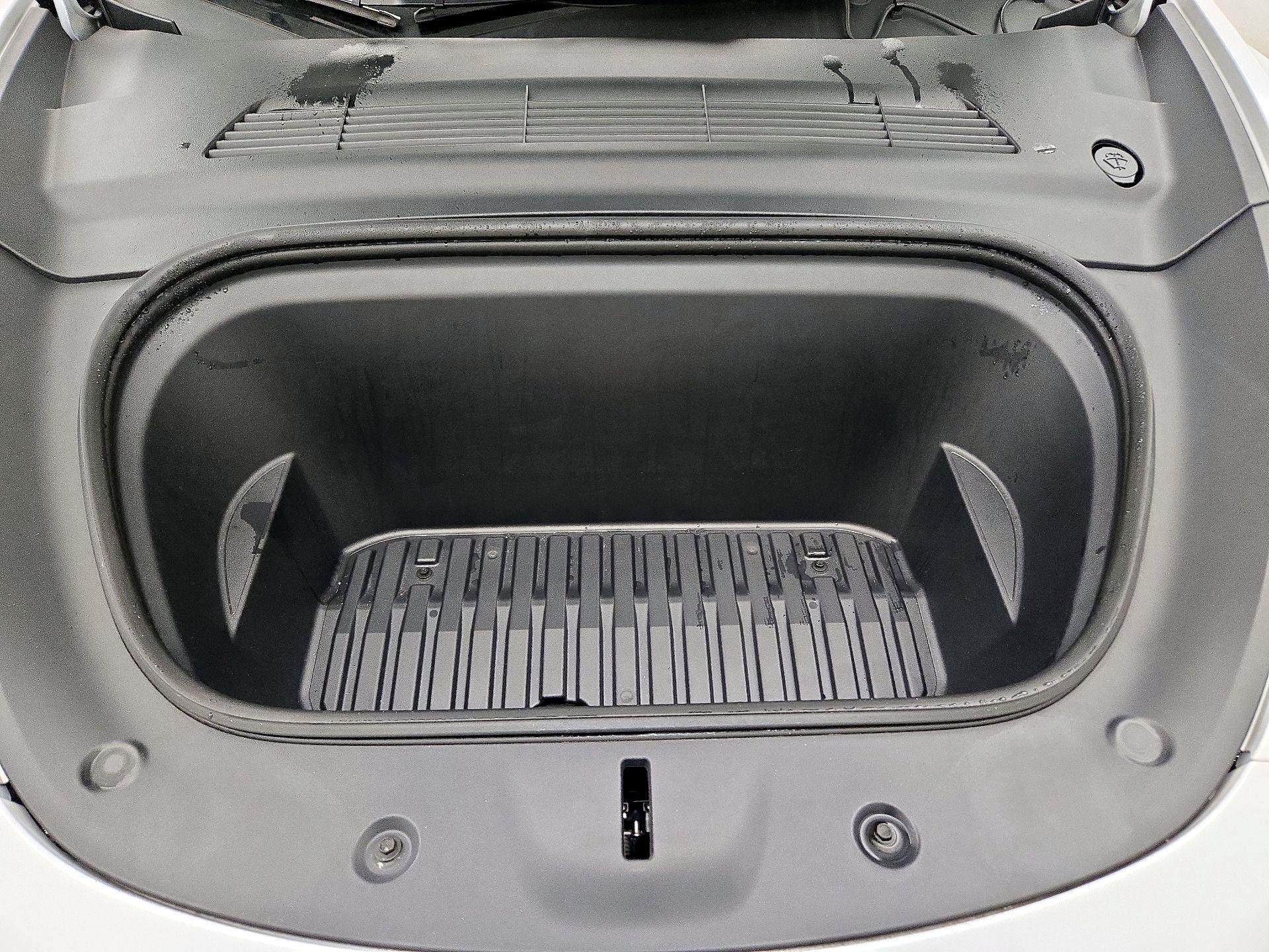 Thumbnail: 2022 Tesla Model Y - 19