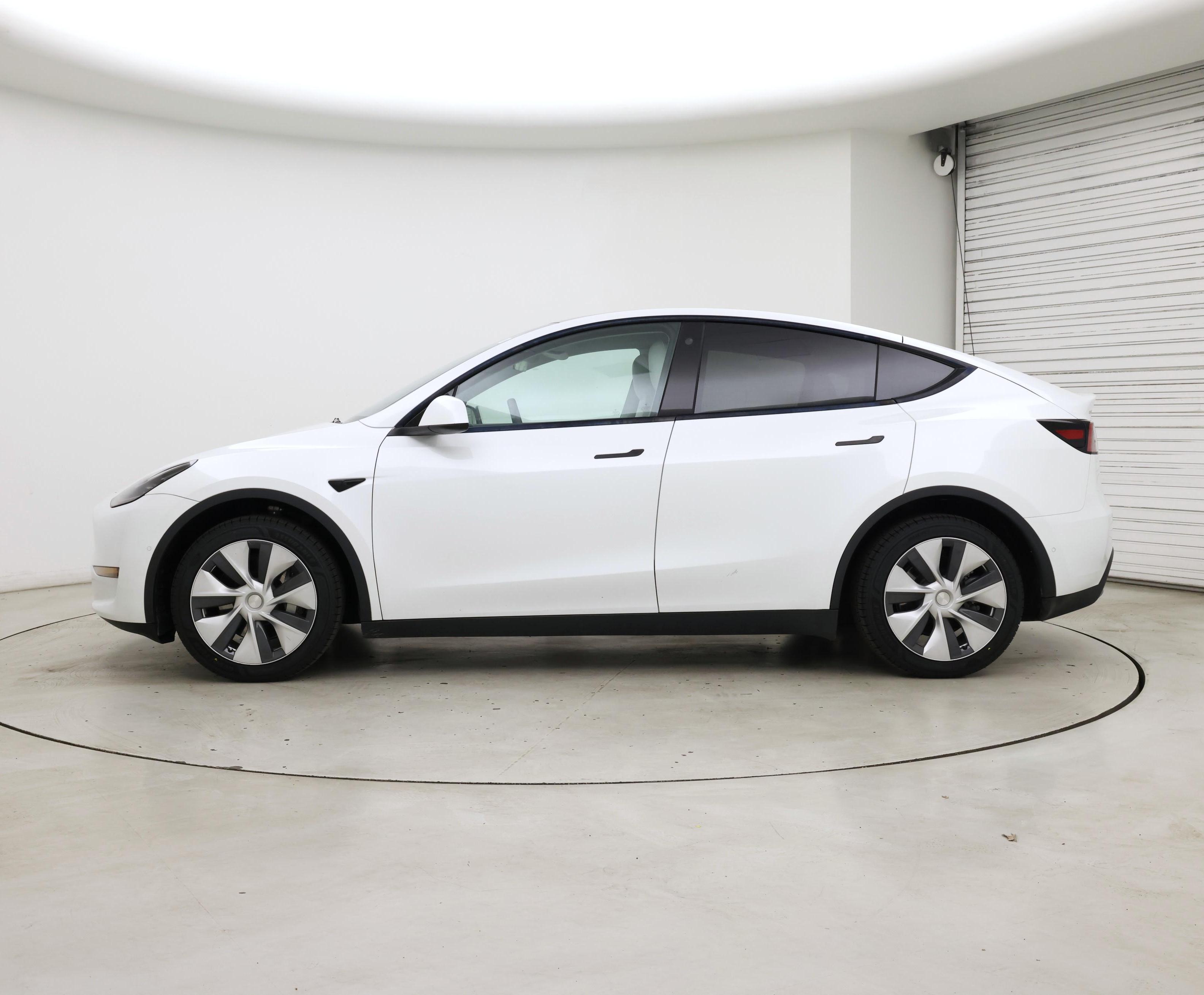 Thumbnail: 2022 Tesla Model Y - 3