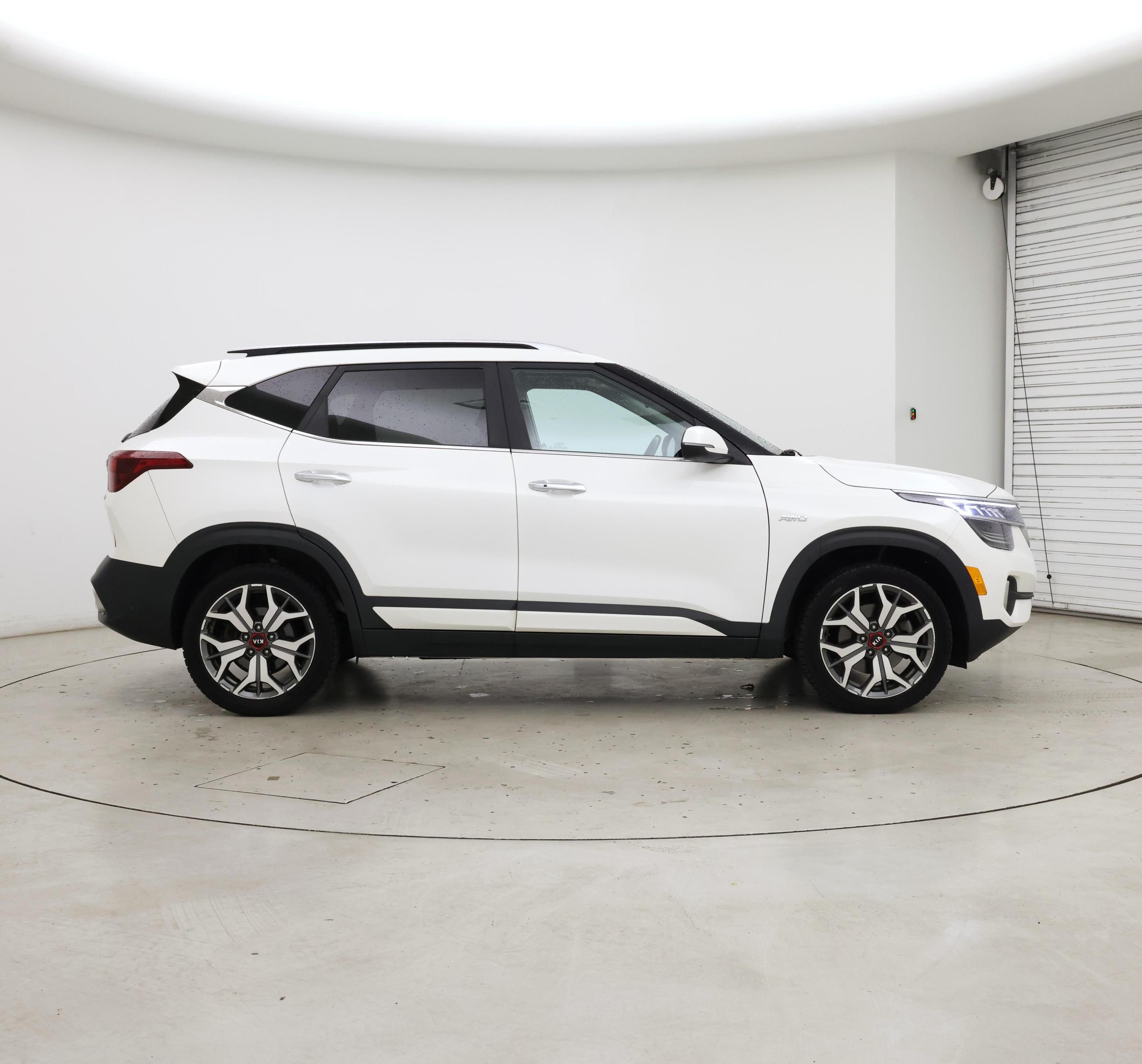 Thumbnail: 2021 Kia Seltos - 7